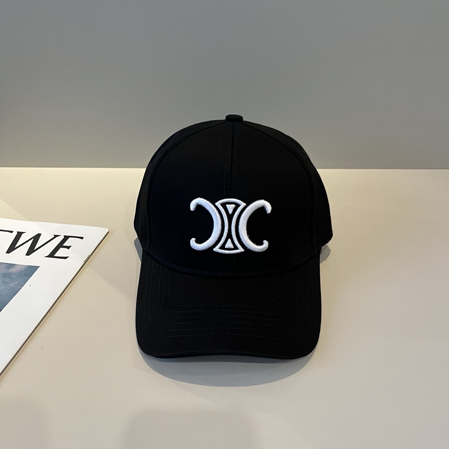 【CELINE赛琳】新款经典休闲潮流款 棒球帽🧢日韩风格，随便搭配都超好看！出门旅游，绝对要入手的一款