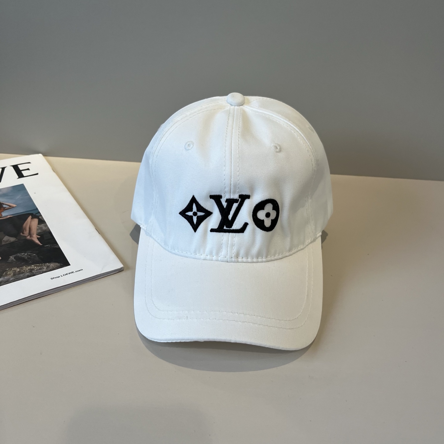 🧢路易威登棒球帽 LouisVuitton😍新款LV棒球帽，重工打造♥️高端大气，百搭款🤗男女通用！跑量