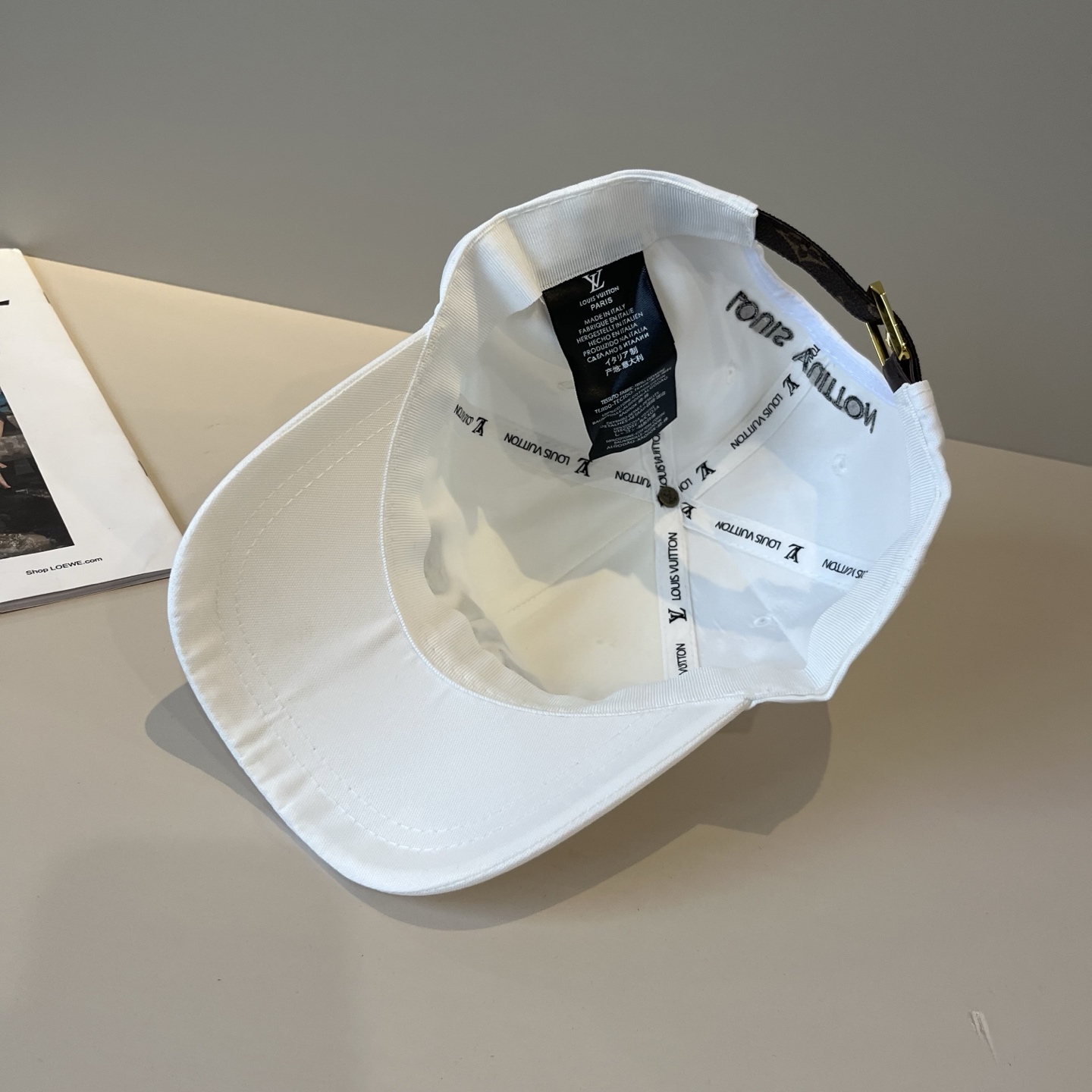 🧢路易威登棒球帽 LouisVuitton😍新款LV棒球帽，重工打造♥️高端大气，百搭款🤗男女通用！跑量