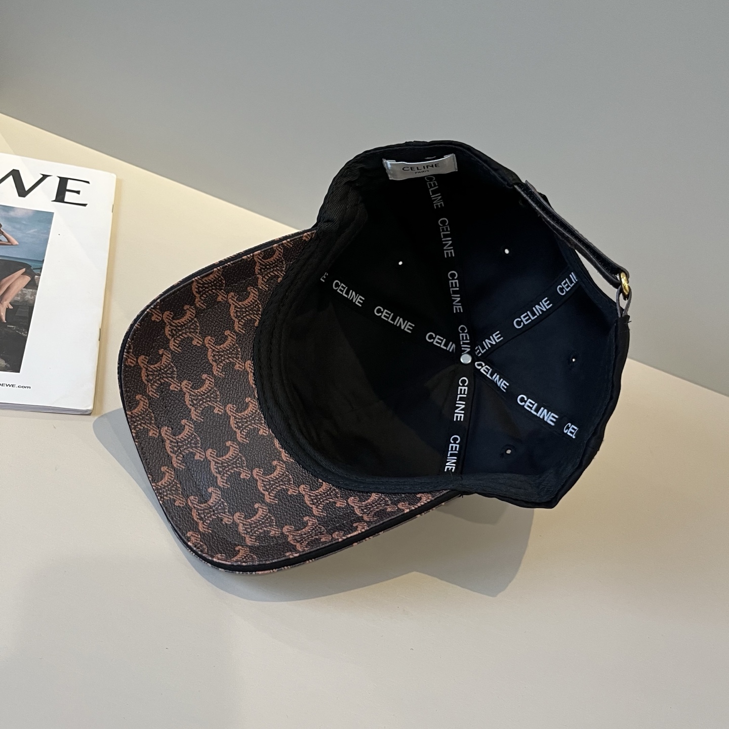 【CELINE赛琳】新款经典休闲潮流款 棒球帽🧢日韩风格，随便搭配都超好看！出门旅游，绝对要入手的一款