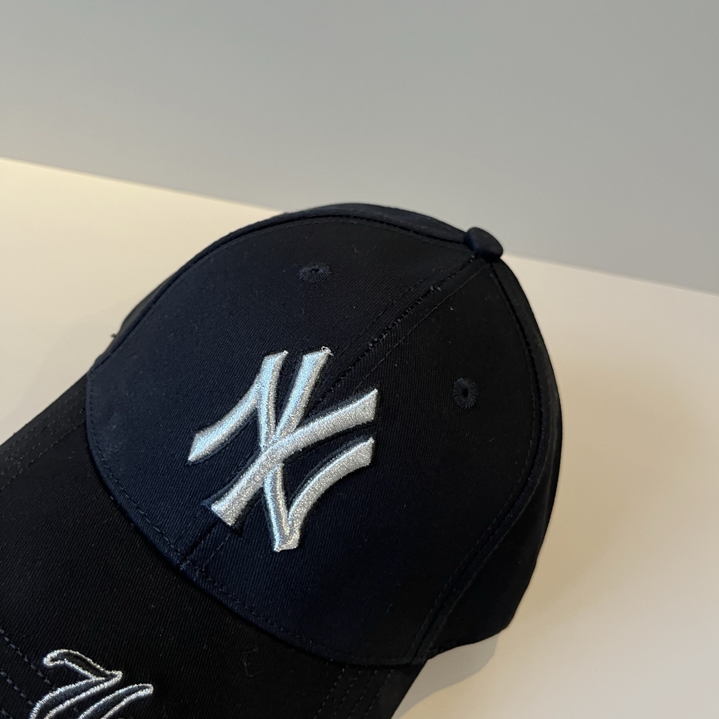  新品ꫛꫀꪝ ❥——❤专柜品质，细节就是完美
MLB拼接新款 官网步上新Ny🧢，代购版本 质量看细节好！