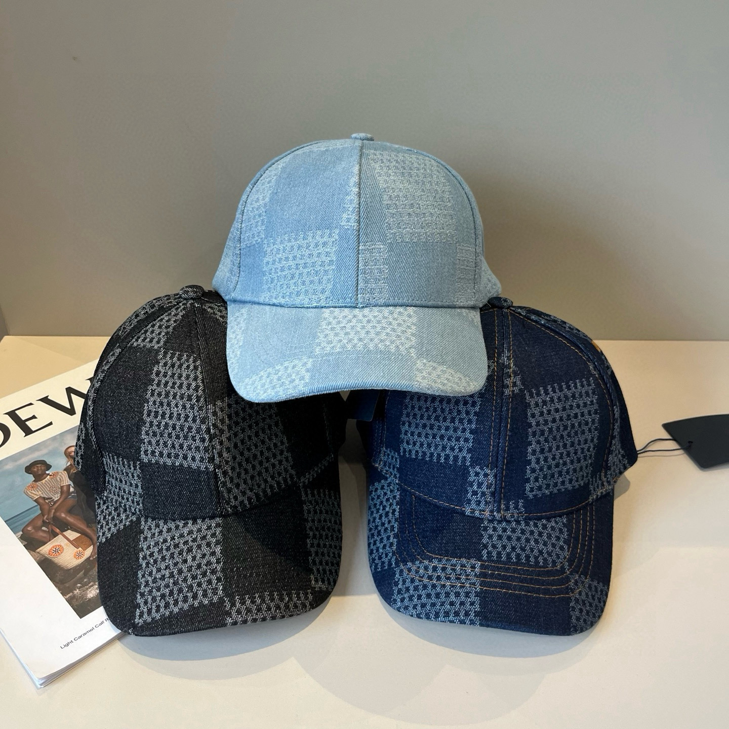 🧢路易威登棒球帽 LouisVuitton😍新款LV棒球帽，重工打造♥️高端大气，百搭款🤗男女通用！跑量