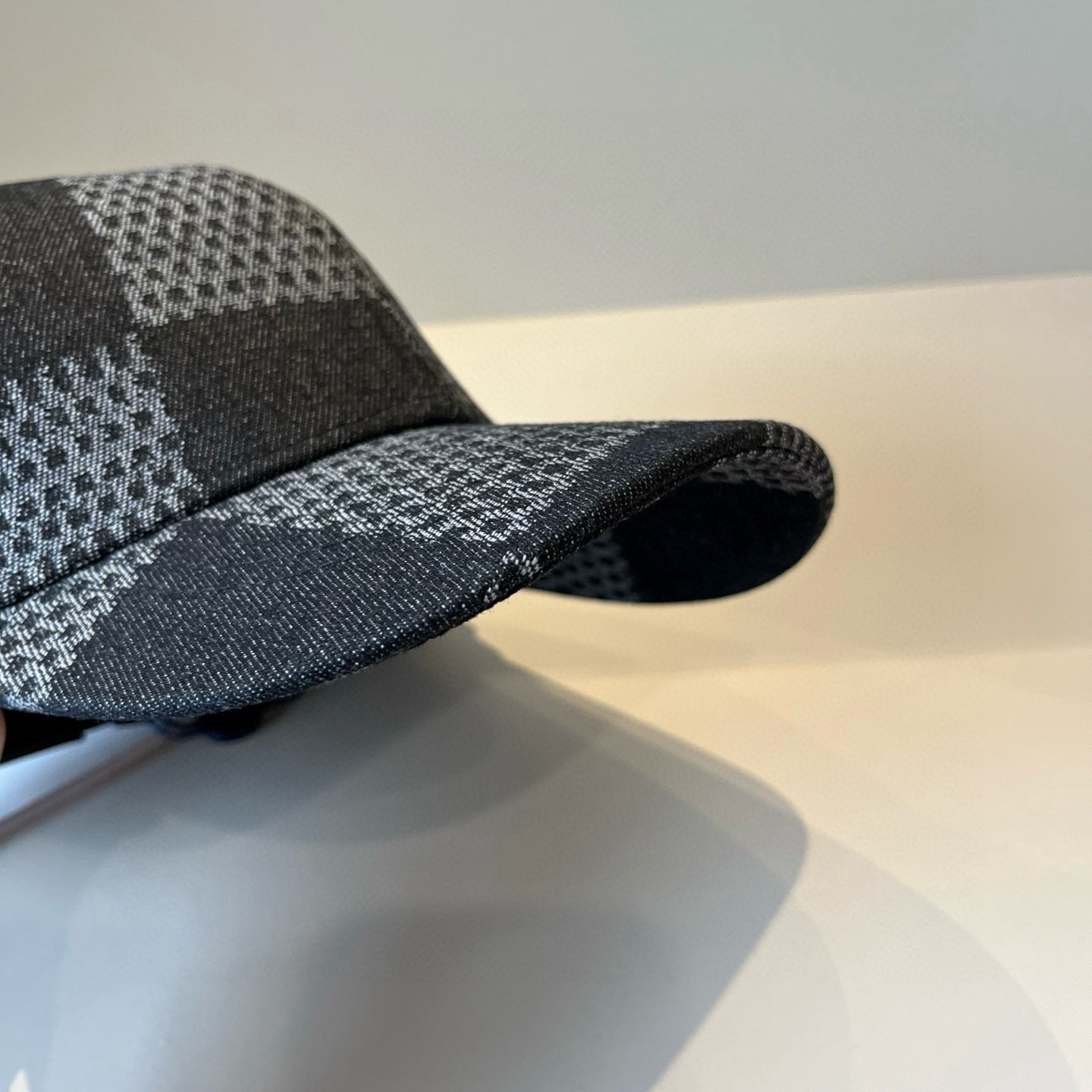 🧢路易威登棒球帽 LouisVuitton😍新款LV棒球帽，重工打造♥️高端大气，百搭款🤗男女通用！跑量