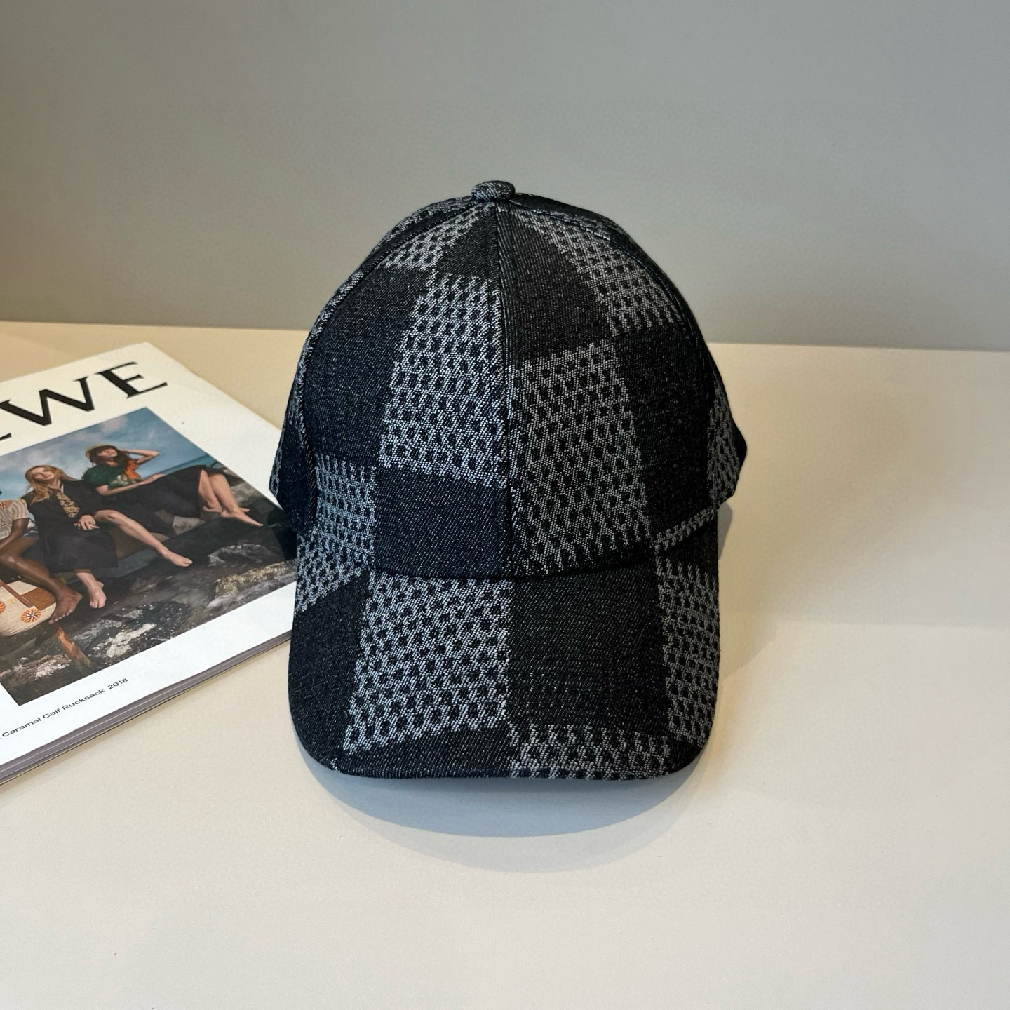 🧢路易威登棒球帽 LouisVuitton😍新款LV棒球帽，重工打造♥️高端大气，百搭款🤗男女通用！跑量