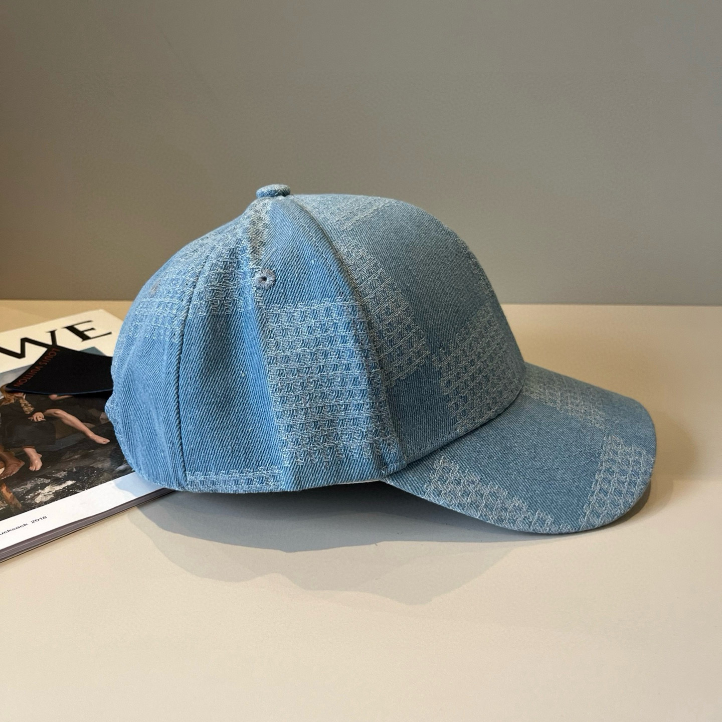 🧢路易威登棒球帽 LouisVuitton😍新款LV棒球帽，重工打造♥️高端大气，百搭款🤗男女通用！跑量