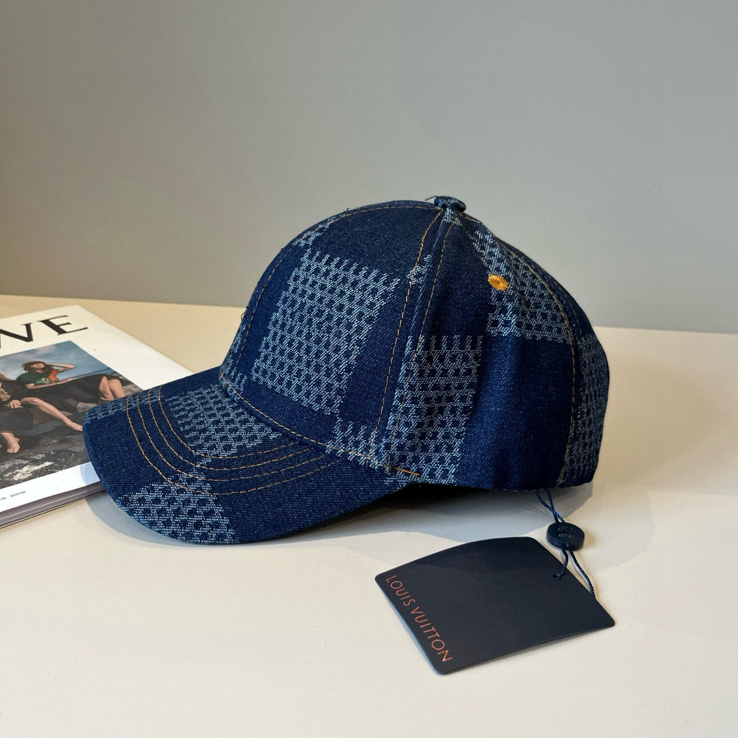 🧢路易威登棒球帽 LouisVuitton😍新款LV棒球帽，重工打造♥️高端大气，百搭款🤗男女通用！跑量