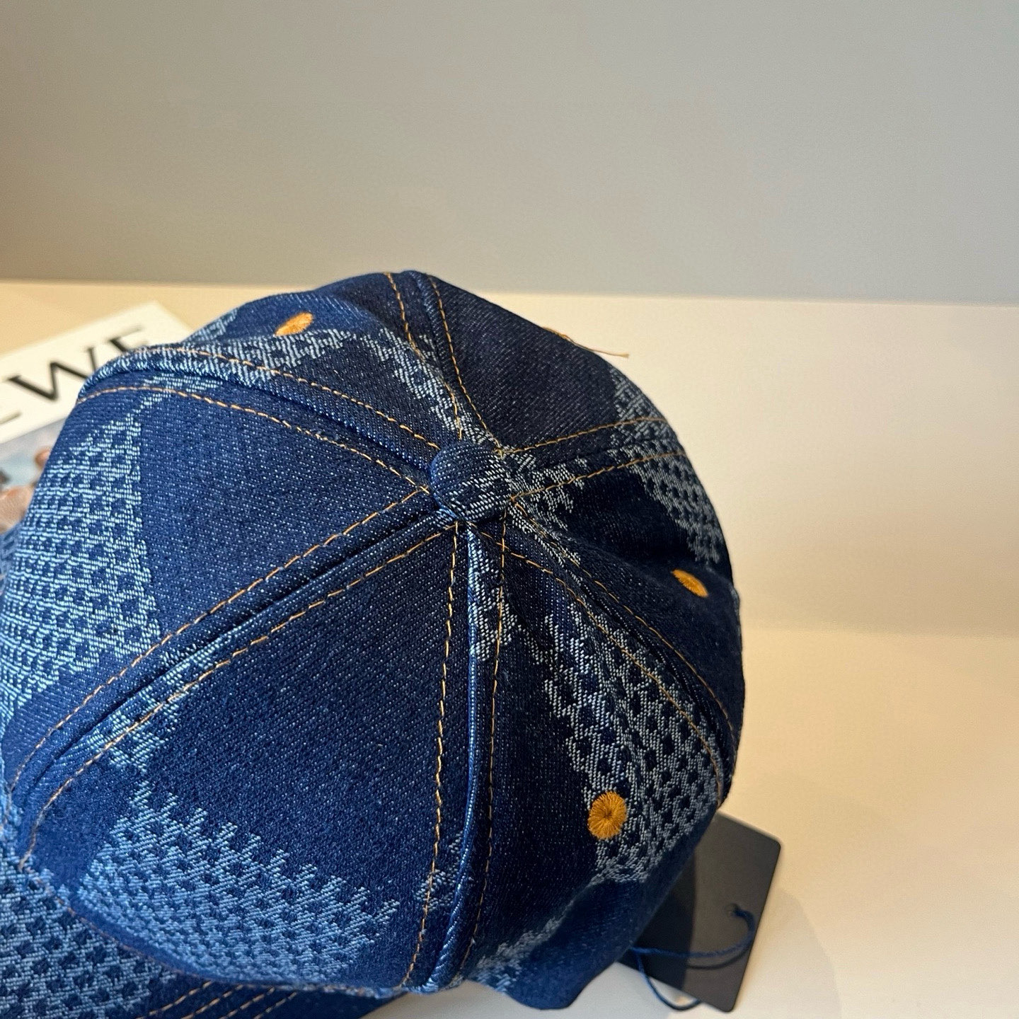 🧢路易威登棒球帽 LouisVuitton😍新款LV棒球帽，重工打造♥️高端大气，百搭款🤗男女通用！跑量