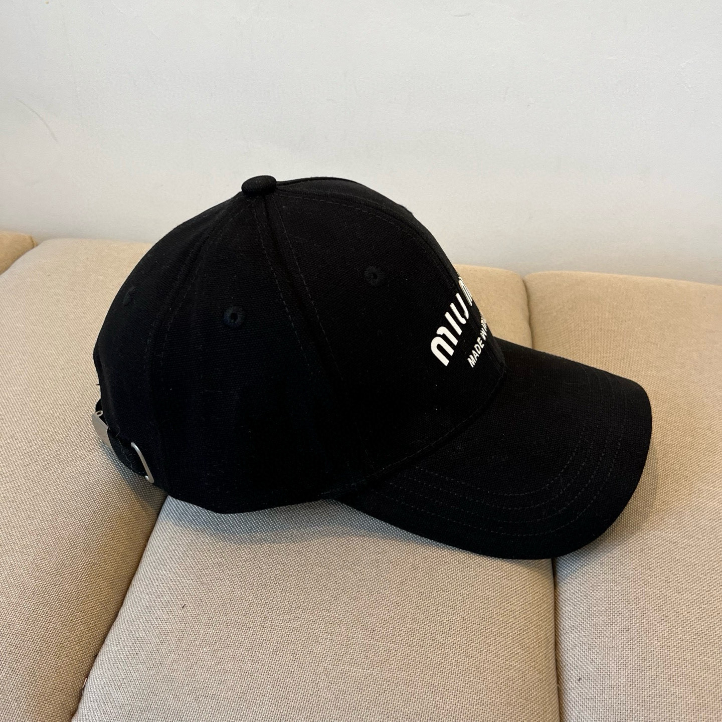  谬谬miumiu 原单春夏新款棒球帽，正品开模订制，原版做工细致质量超赞！