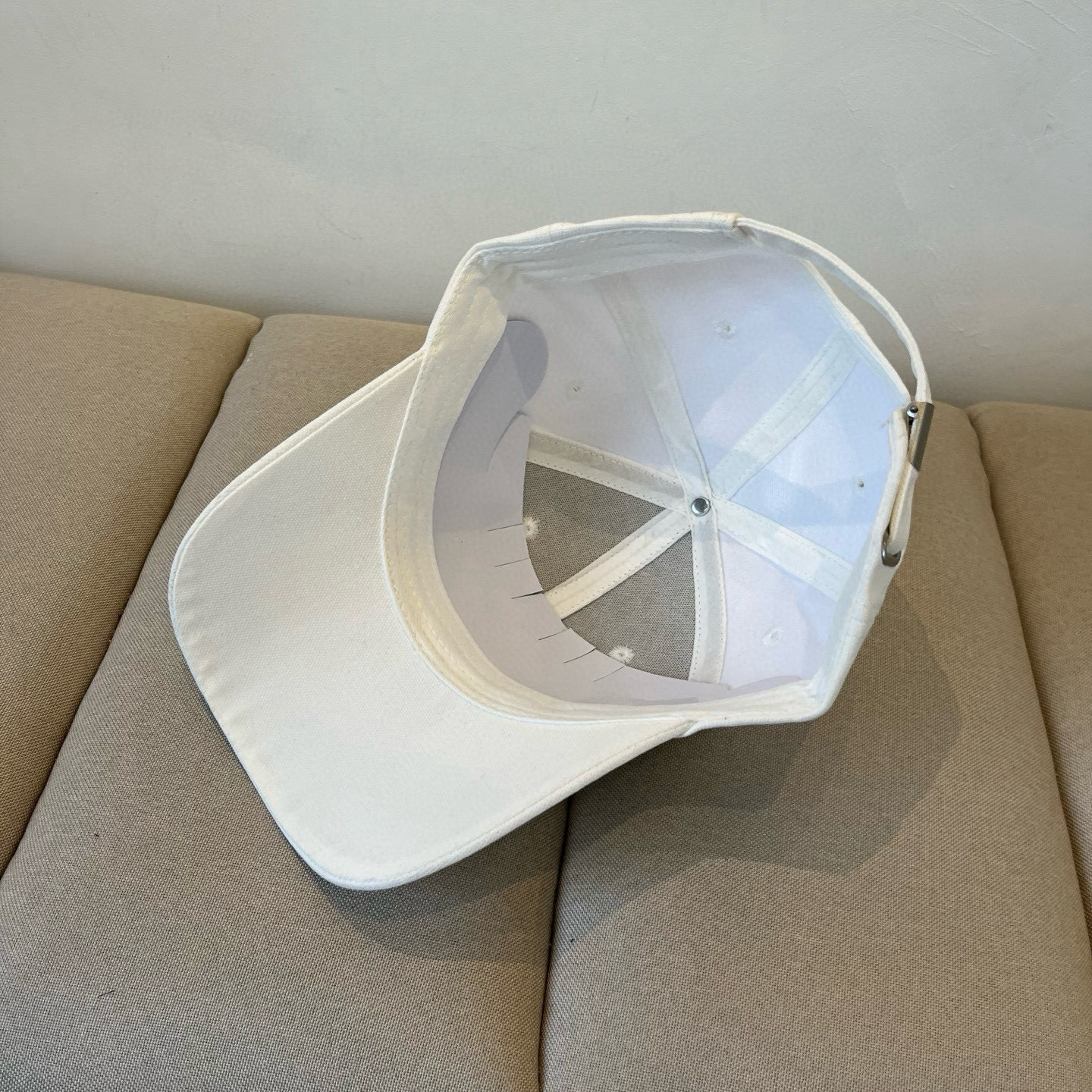  谬谬miumiu 原单春夏新款棒球帽，正品开模订制，原版做工细致质量超赞！