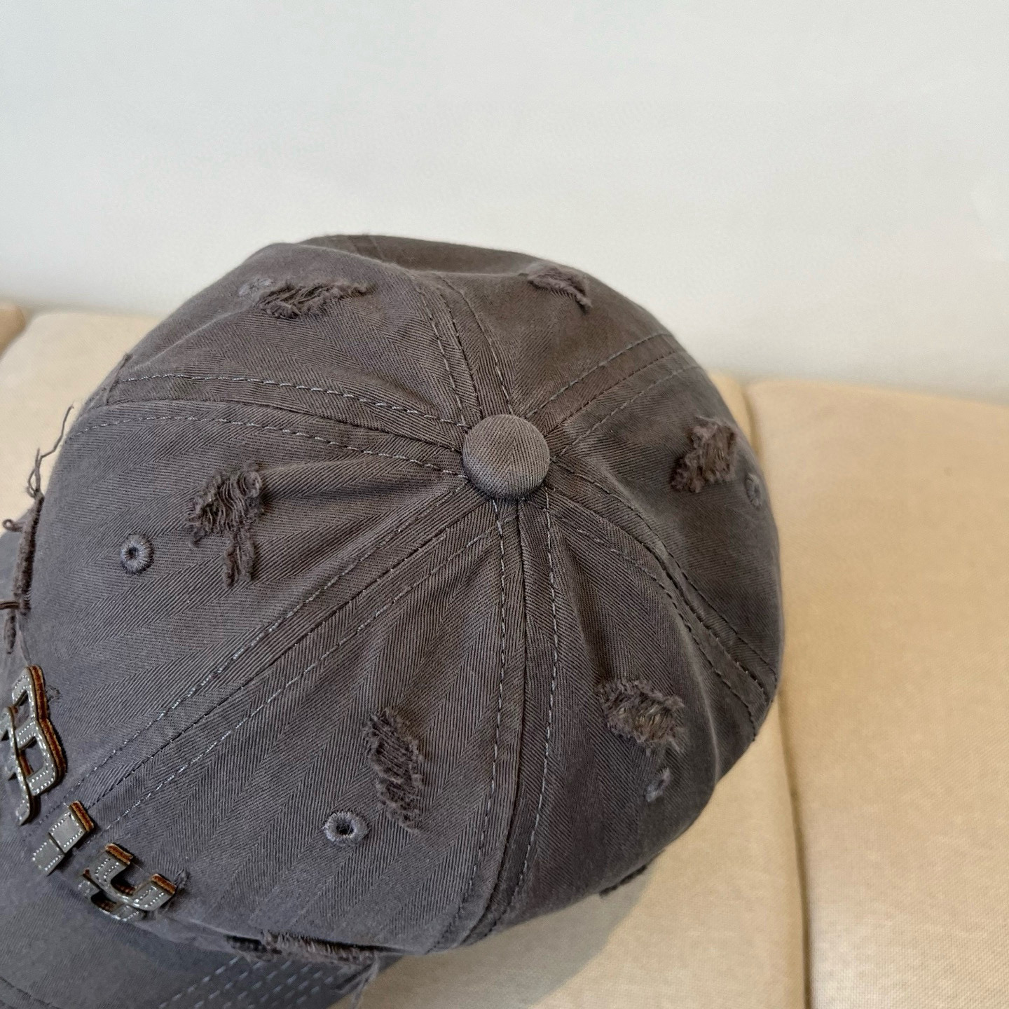  谬谬miumiu 原单春夏新款棒球帽，正品开模订制，原版做工细致质量超赞！