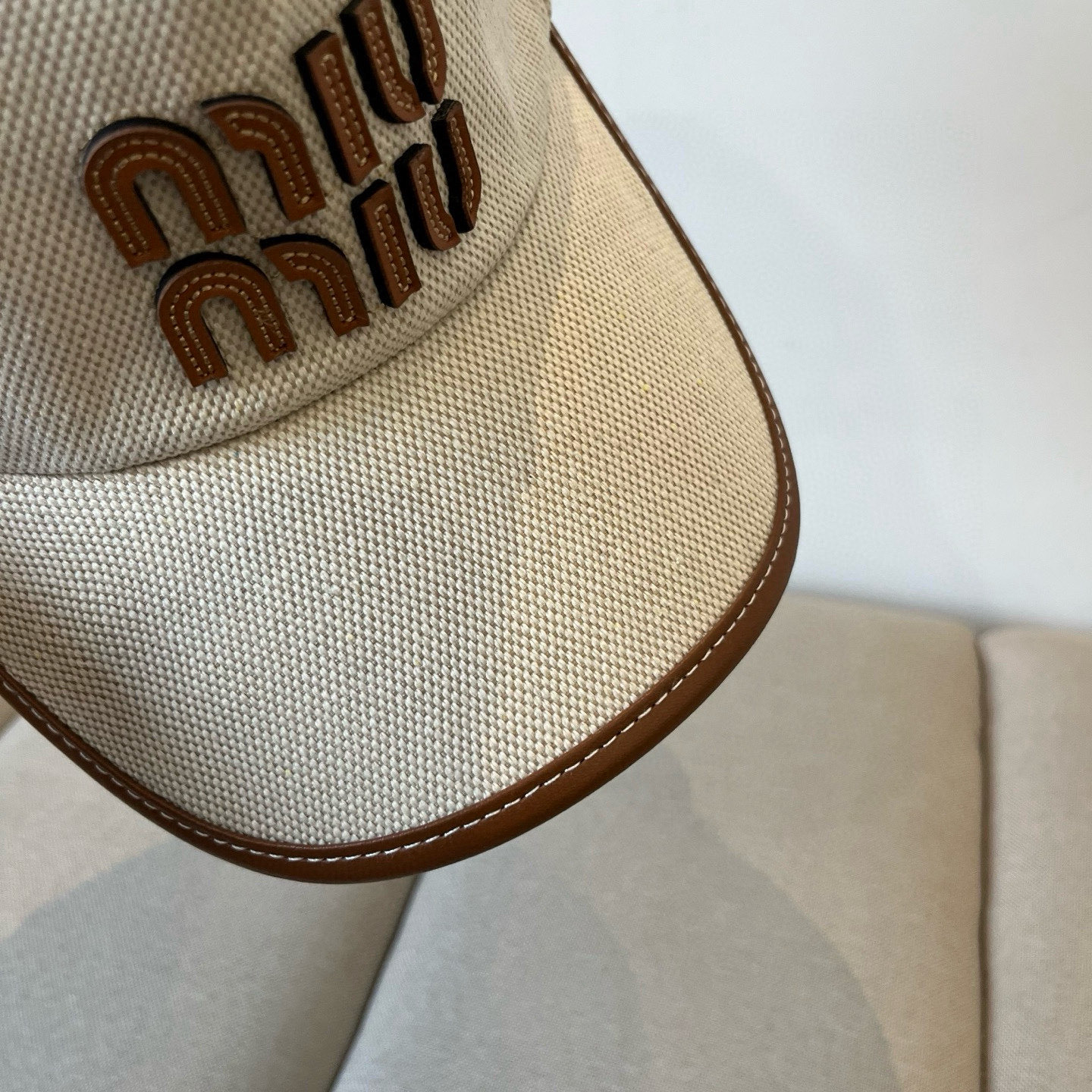  谬谬miumiu 原单春夏新款棒球帽，正品开模订制，原版做工细致质量超赞！