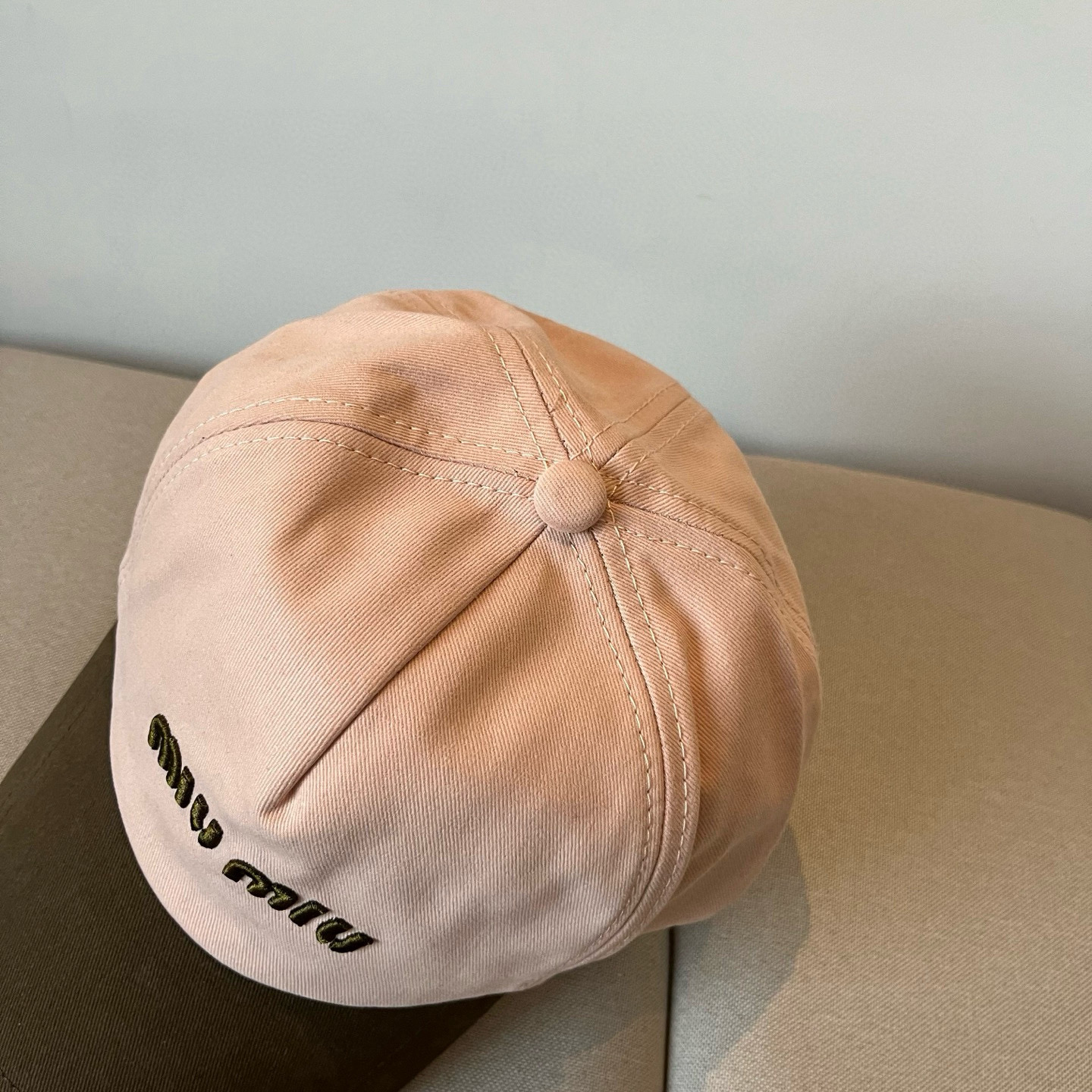  谬谬miumiu 原单春夏新款棒球帽，正品开模订制，原版做工细致质量超赞！