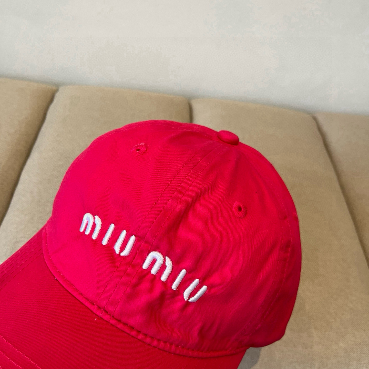  谬谬miumiu 原单春夏新款棒球帽，正品开模订制，原版做工细致质量超赞！