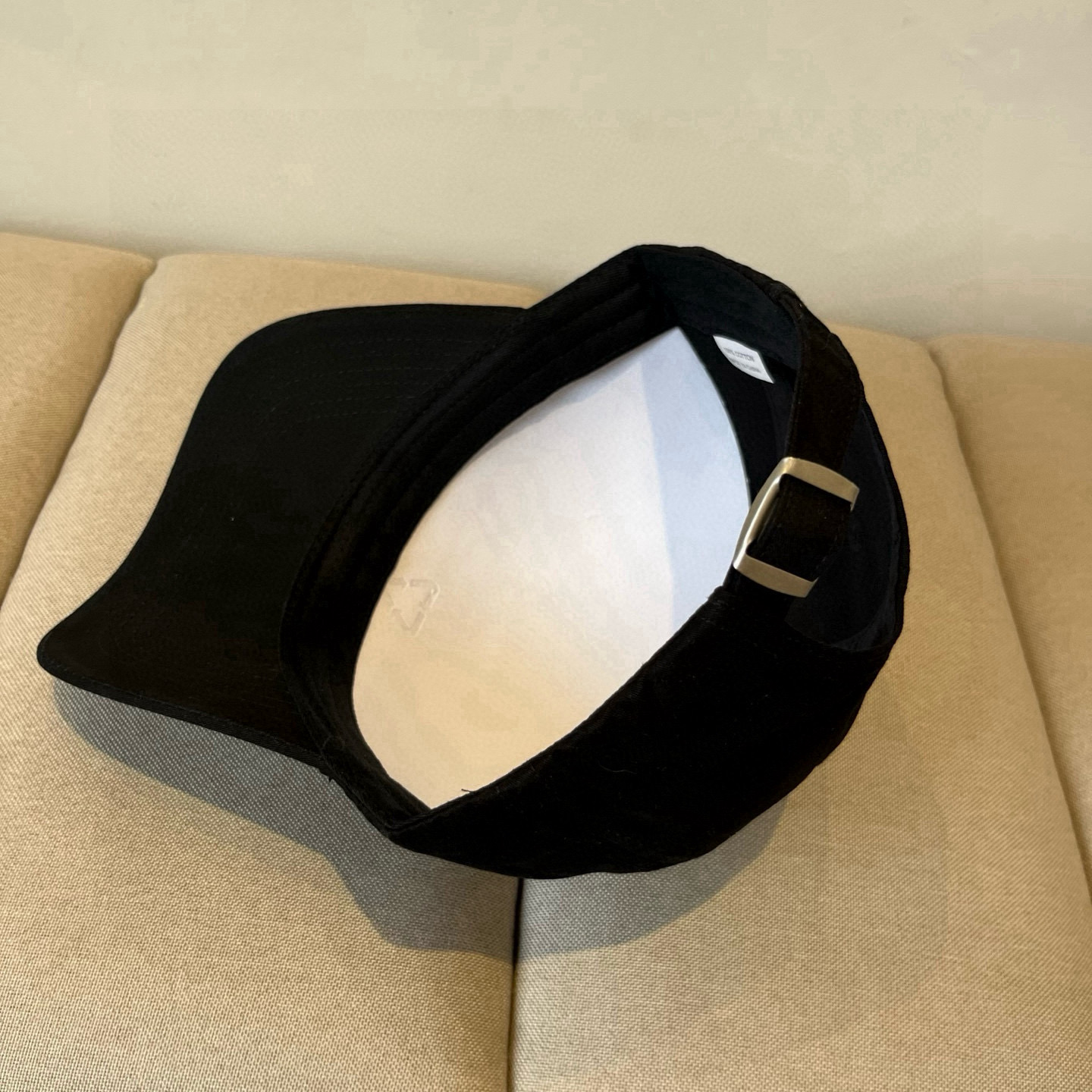  谬谬miumiu 原单春夏新款棒球帽，正品开模订制，原版做工细致质量超赞！