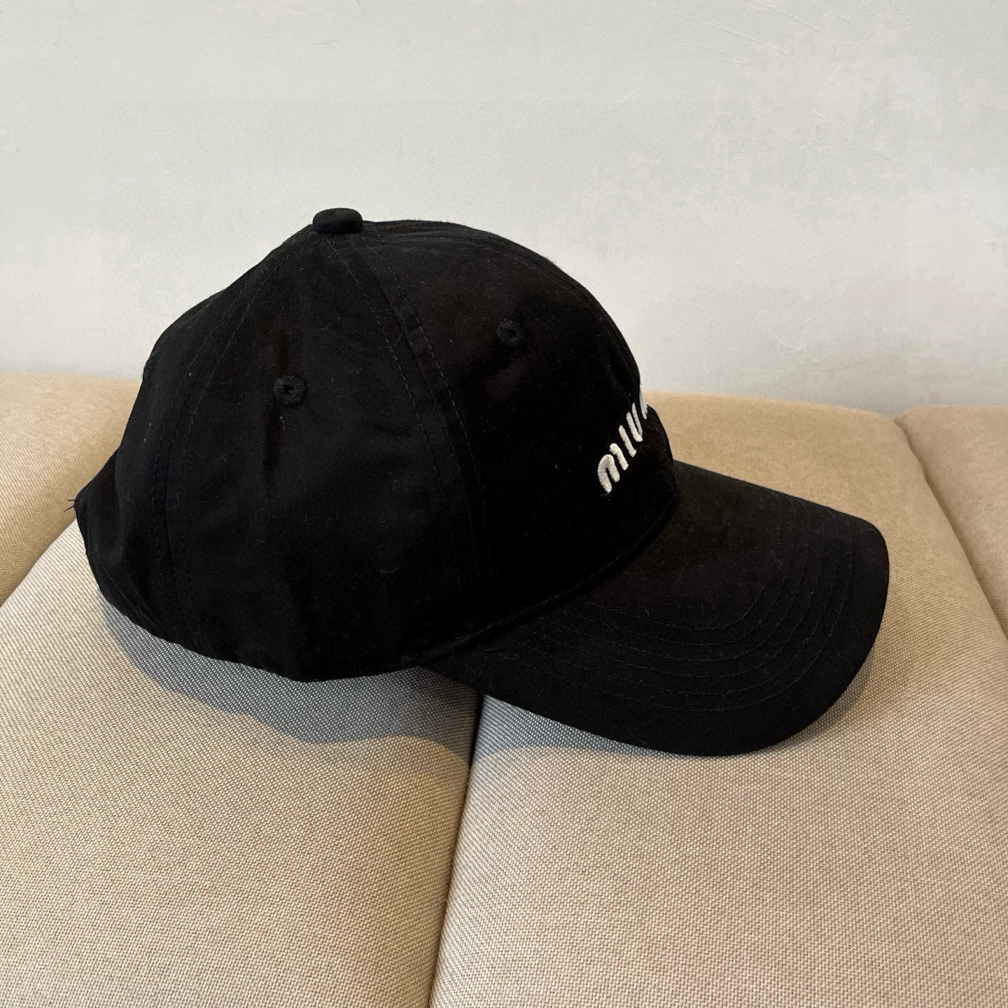  谬谬miumiu 原单春夏新款棒球帽，正品开模订制，原版做工细致质量超赞！