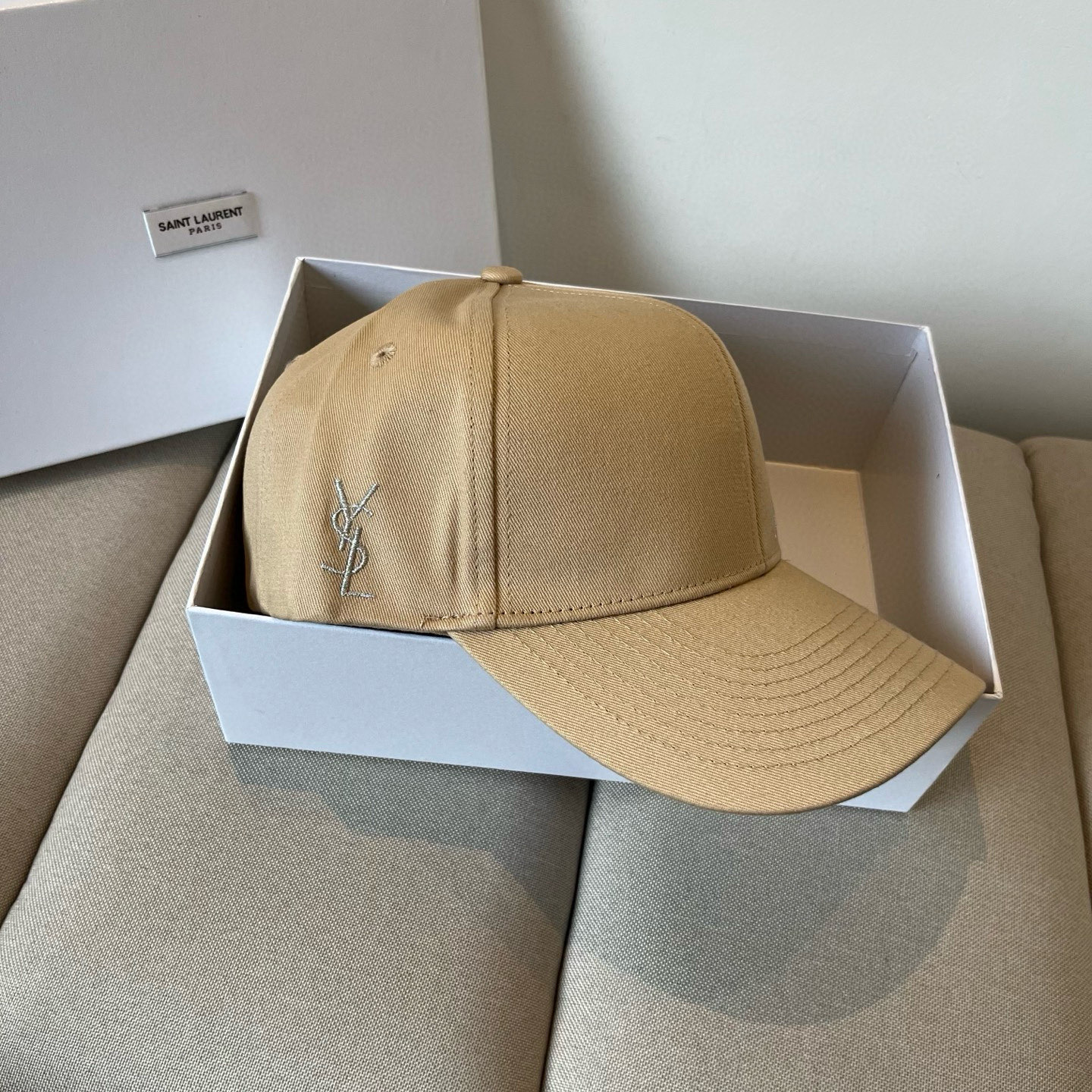 【YSL圣罗兰】2025早春新款简约棒球帽，新款出货，大牌款超好搭配，赶紧入手！