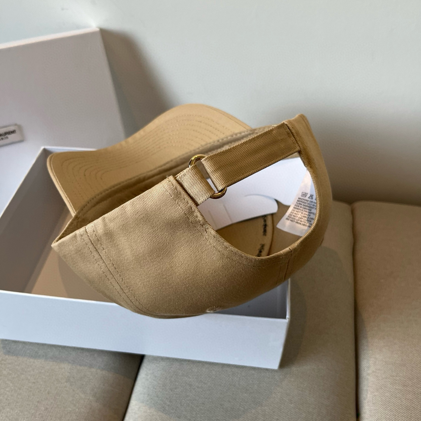 【YSL圣罗兰】2025早春新款简约棒球帽，新款出货，大牌款超好搭配，赶紧入手！