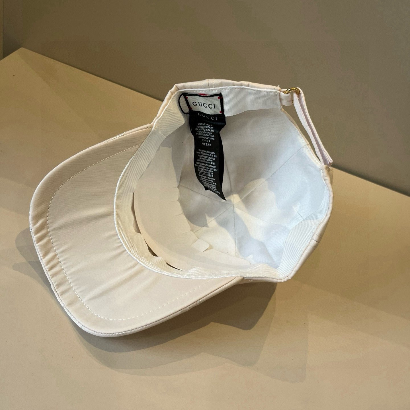 古奇棒球帽♥️GUCCI🧢官网新品，棒球帽，原单品质火爆来袭 。🎩 工艺非常精美 高档大气上档次！低调