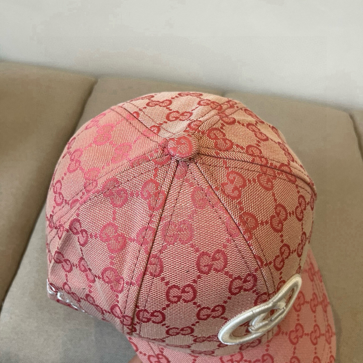  古奇棒球帽♥️GUCCI🧢官网新品，棒球帽，原单品质火爆来袭 。🎩 工艺非常精美 高档大气上档次！低调