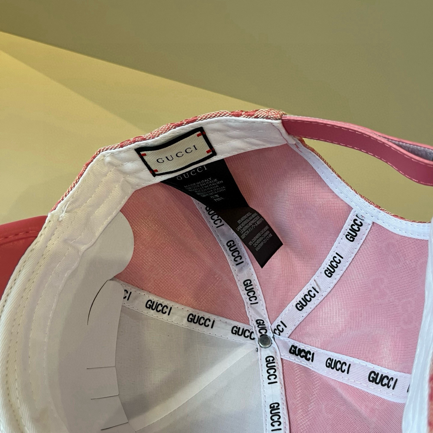  古奇棒球帽♥️GUCCI🧢官网新品，棒球帽，原单品质火爆来袭 。🎩 工艺非常精美 高档大气上档次！低调