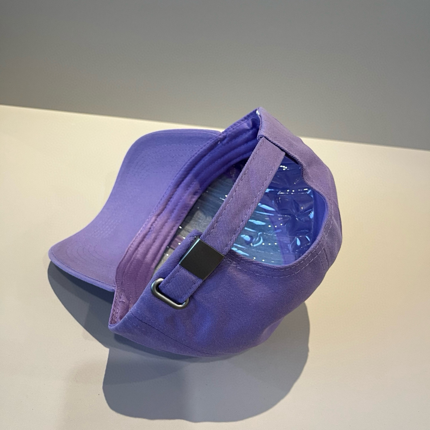 🧢路易威登棒球帽 LouisVuitton😍新款LV棒球帽，重工打造♥️高端大气，百搭款🤗男女通用！跑量