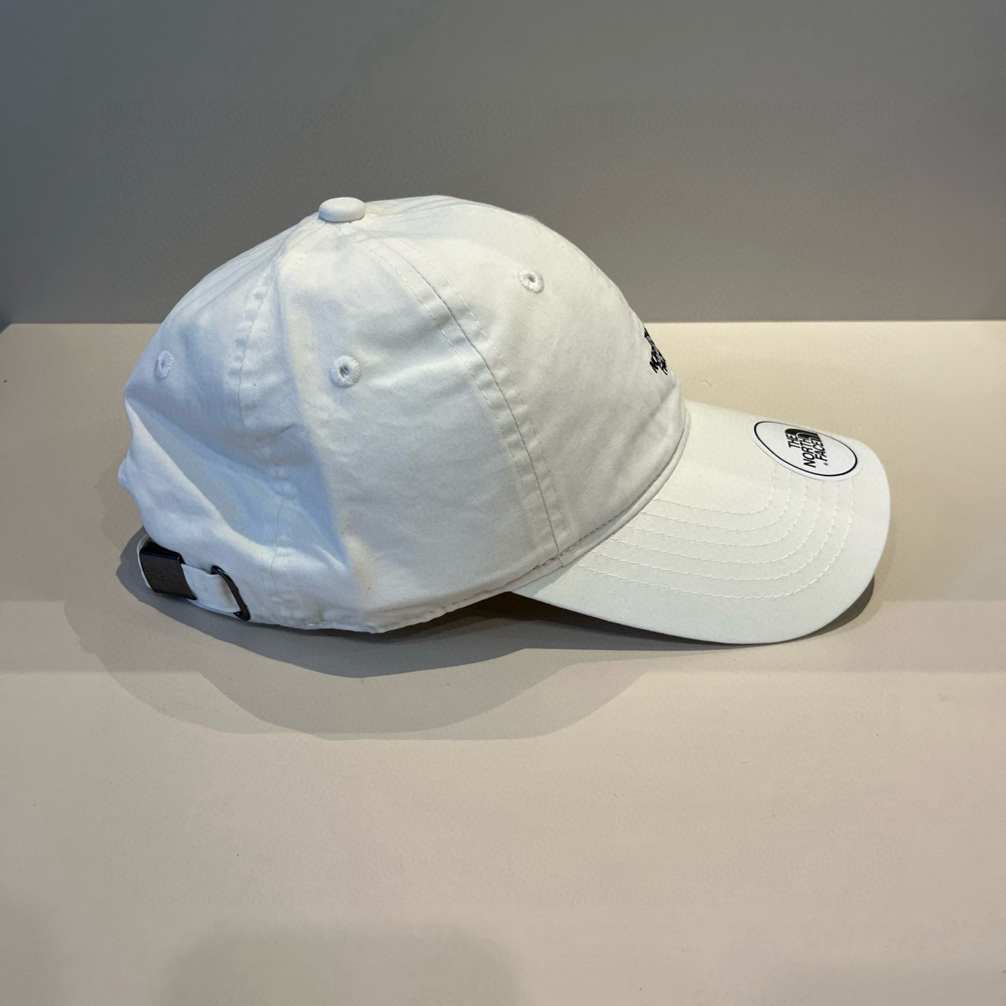 
北面♥️棒球帽🧢官网新品棒球帽，原单品质火爆来袭 。🎩 工艺非常精美 高档大气上档次！低调奢华，方便携