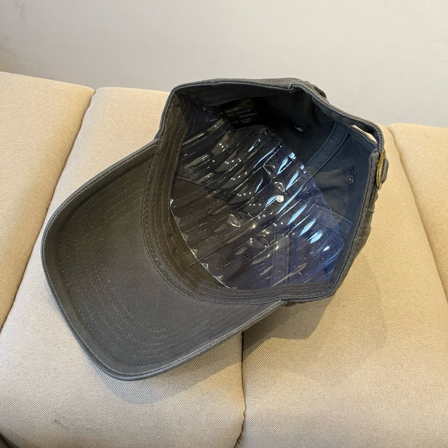 
北面♥️棒球帽🧢官网新品棒球帽，原单品质火爆来袭 。🎩 工艺非常精美 高档大气上档次！低调奢华，方便携