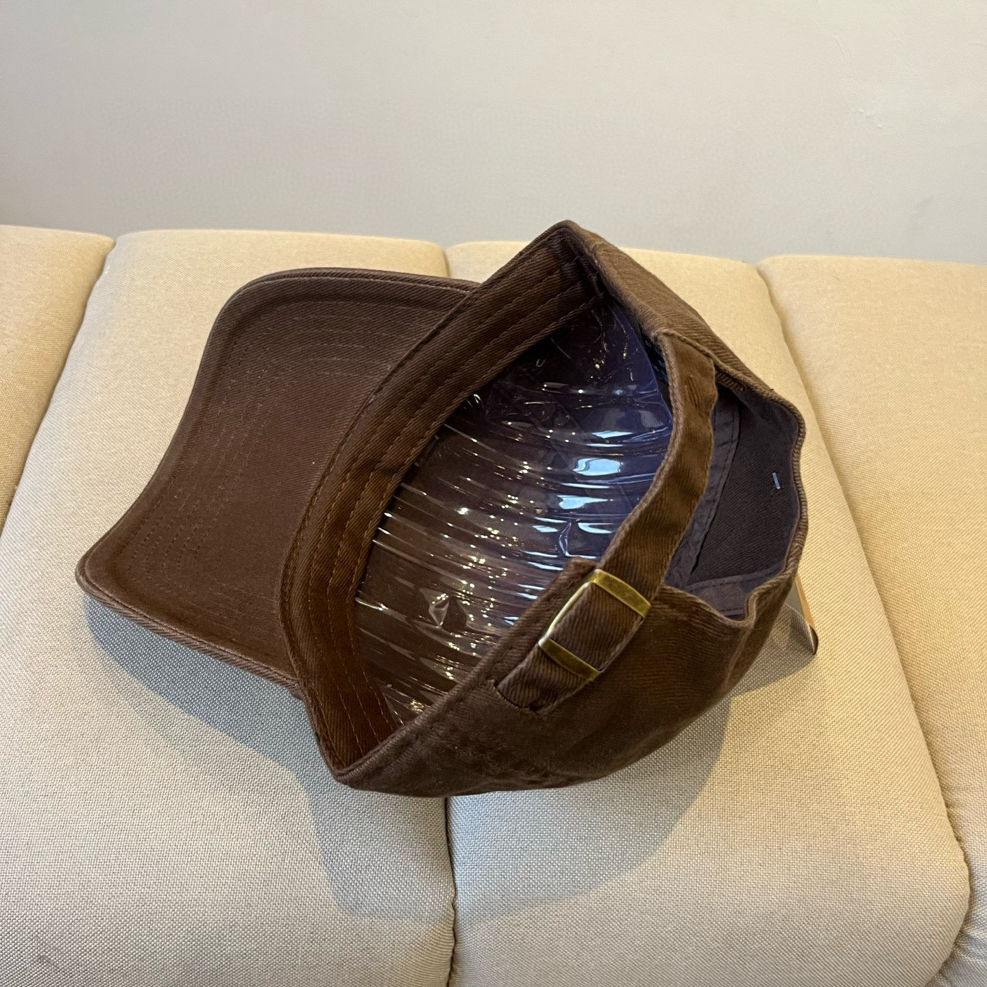 
北面♥️棒球帽🧢官网新品棒球帽，原单品质火爆来袭 。🎩 工艺非常精美 高档大气上档次！低调奢华，方便携