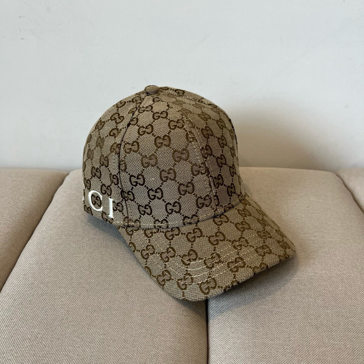  古奇棒球帽♥️GUCCI🧢官网新品，棒球帽，原单品质火爆来袭 。🎩 工艺非常精美 高档大气上档次！低调