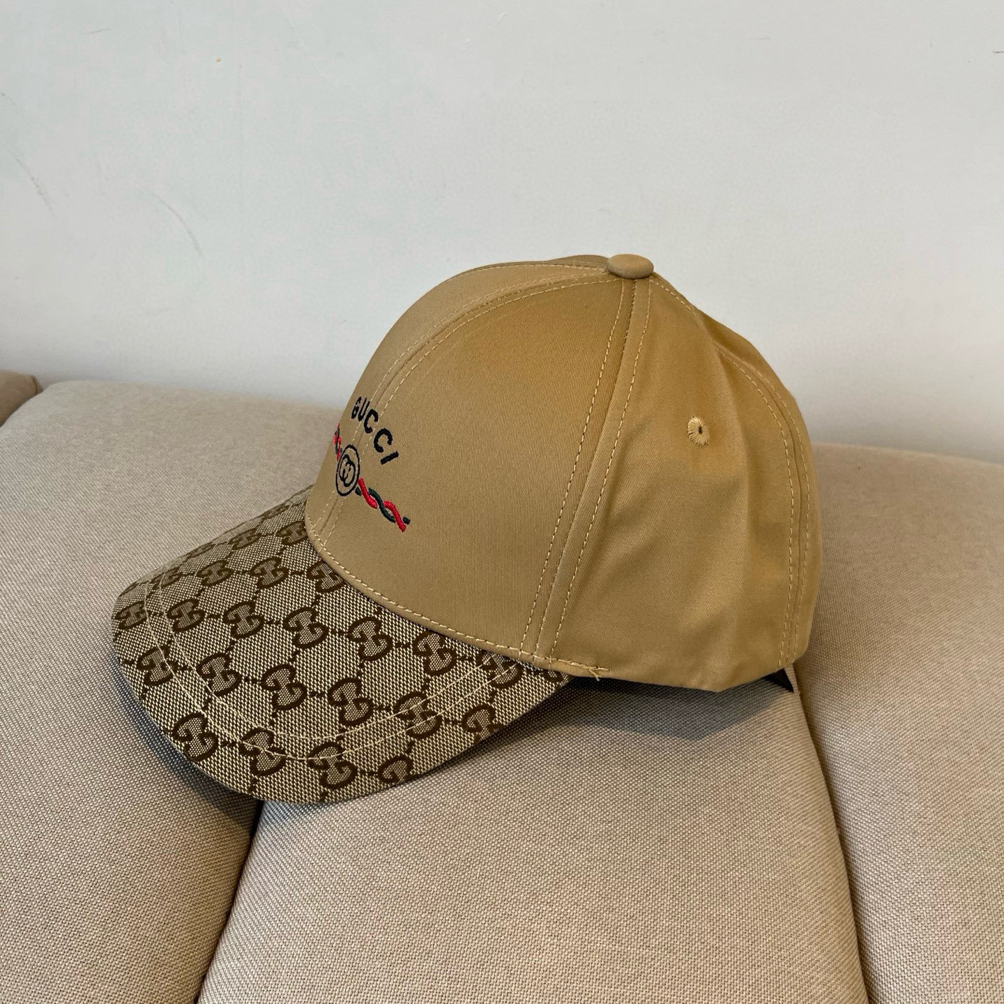  古奇棒球帽♥️GUCCI🧢官网新品，棒球帽，原单品质火爆来袭 。🎩 工艺非常精美 高档大气上档次！低调