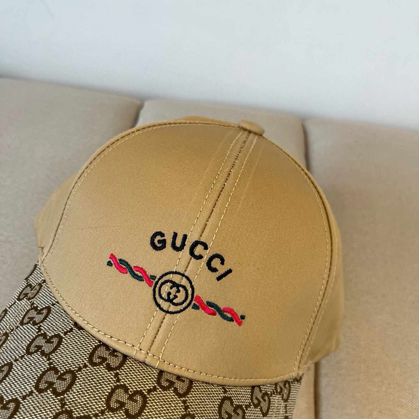  古奇棒球帽♥️GUCCI🧢官网新品，棒球帽，原单品质火爆来袭 。🎩 工艺非常精美 高档大气上档次！低调