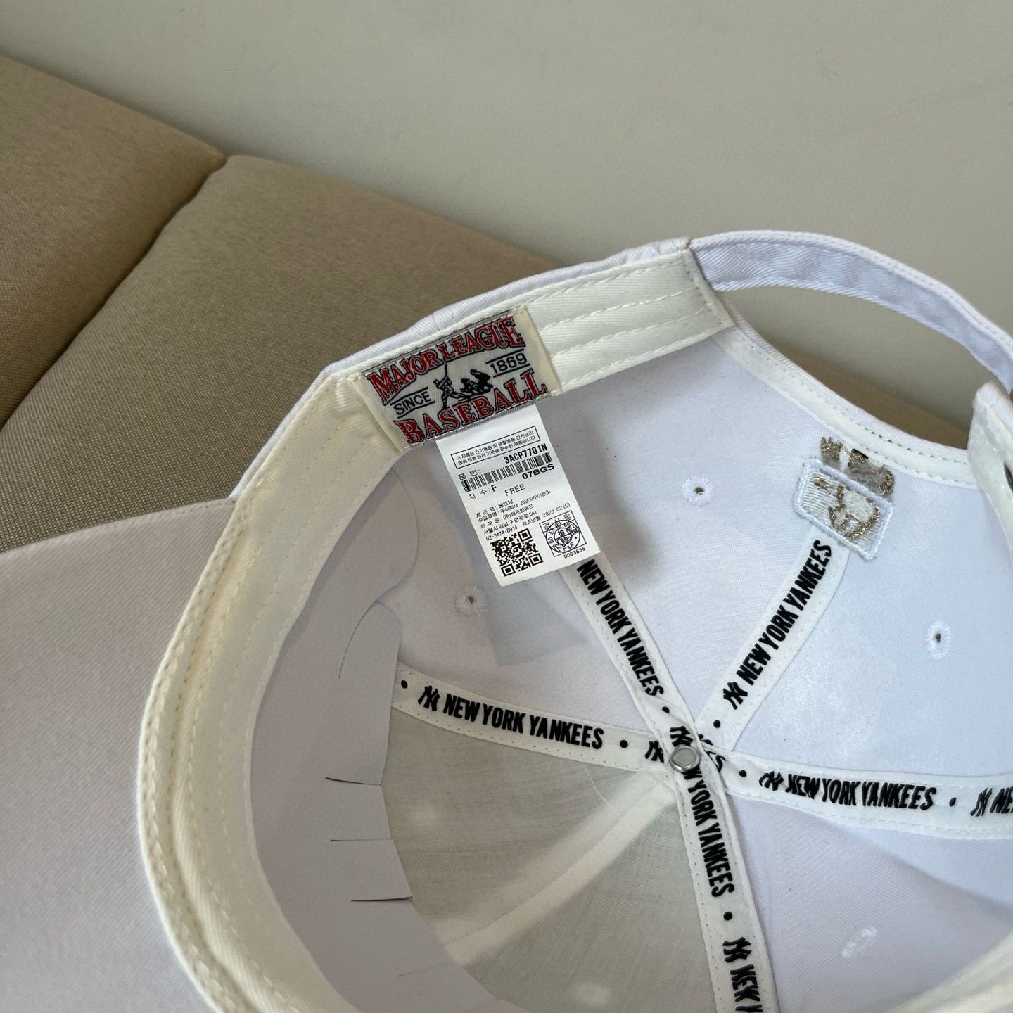  新品ꫛꫀꪝ ❥——❤专柜品质，细节就是完美
MLB拼接新款 官网步上新Ny🧢，代购版本 质量看细节好！