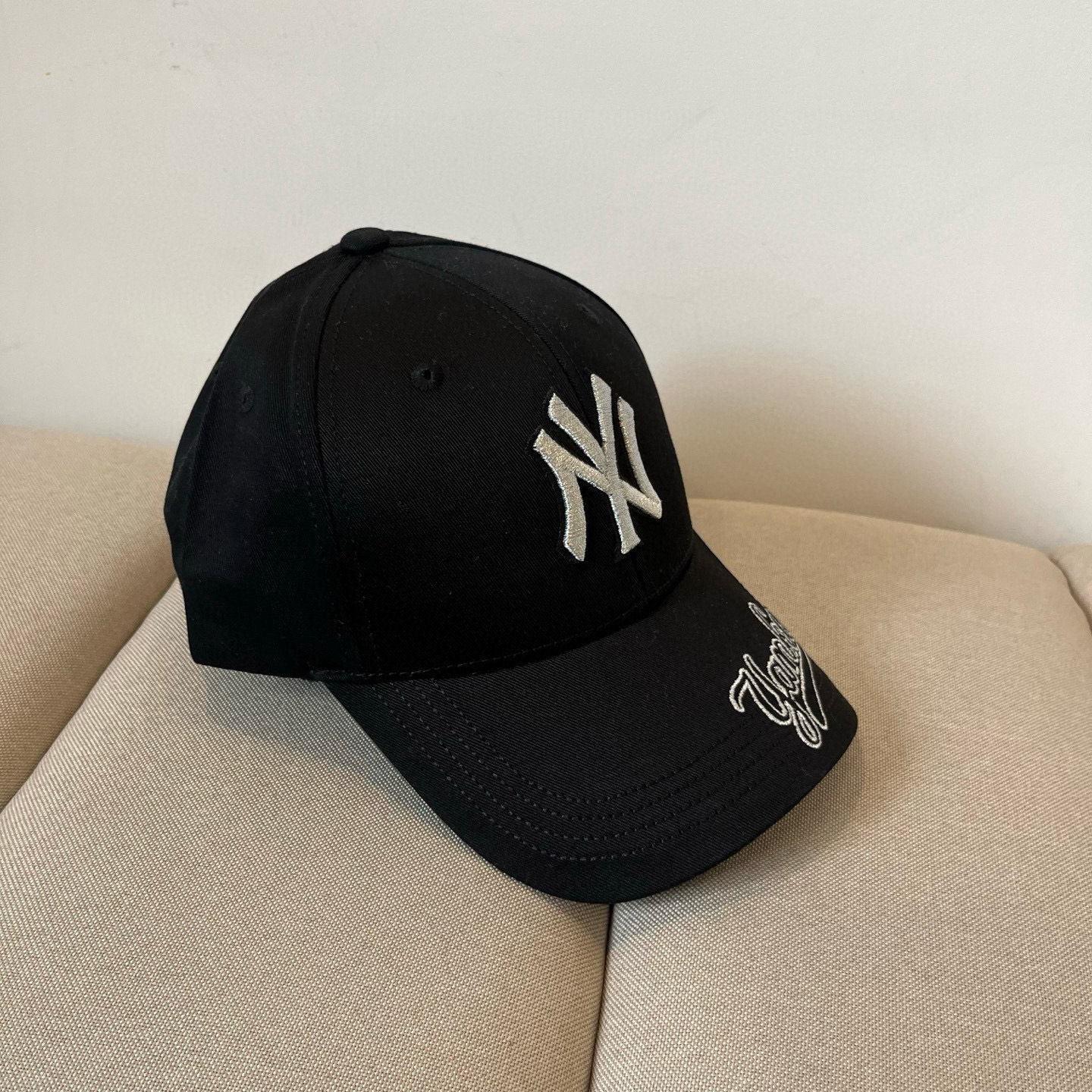  新品ꫛꫀꪝ ❥——❤专柜品质，细节就是完美
MLB拼接新款 官网步上新Ny🧢，代购版本 质量看细节好！