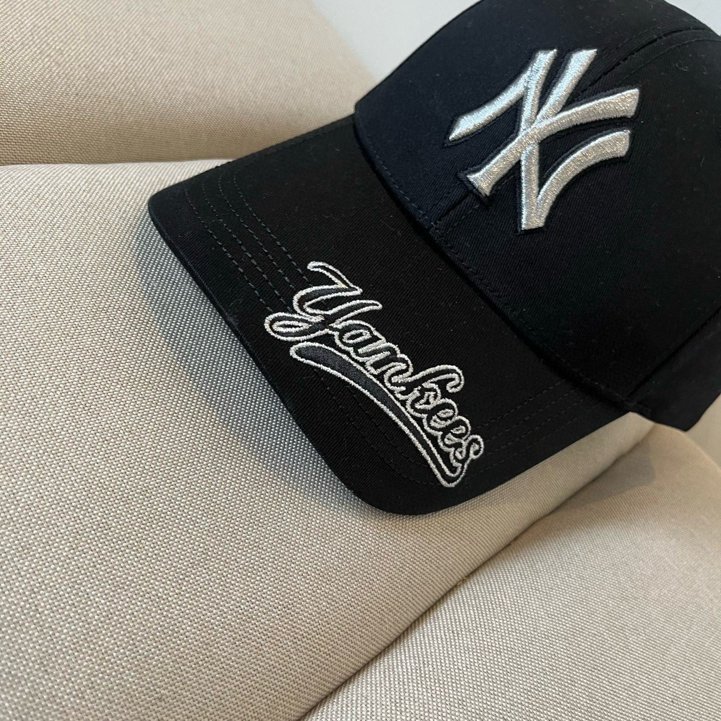  新品ꫛꫀꪝ ❥——❤专柜品质，细节就是完美
MLB拼接新款 官网步上新Ny🧢，代购版本 质量看细节好！