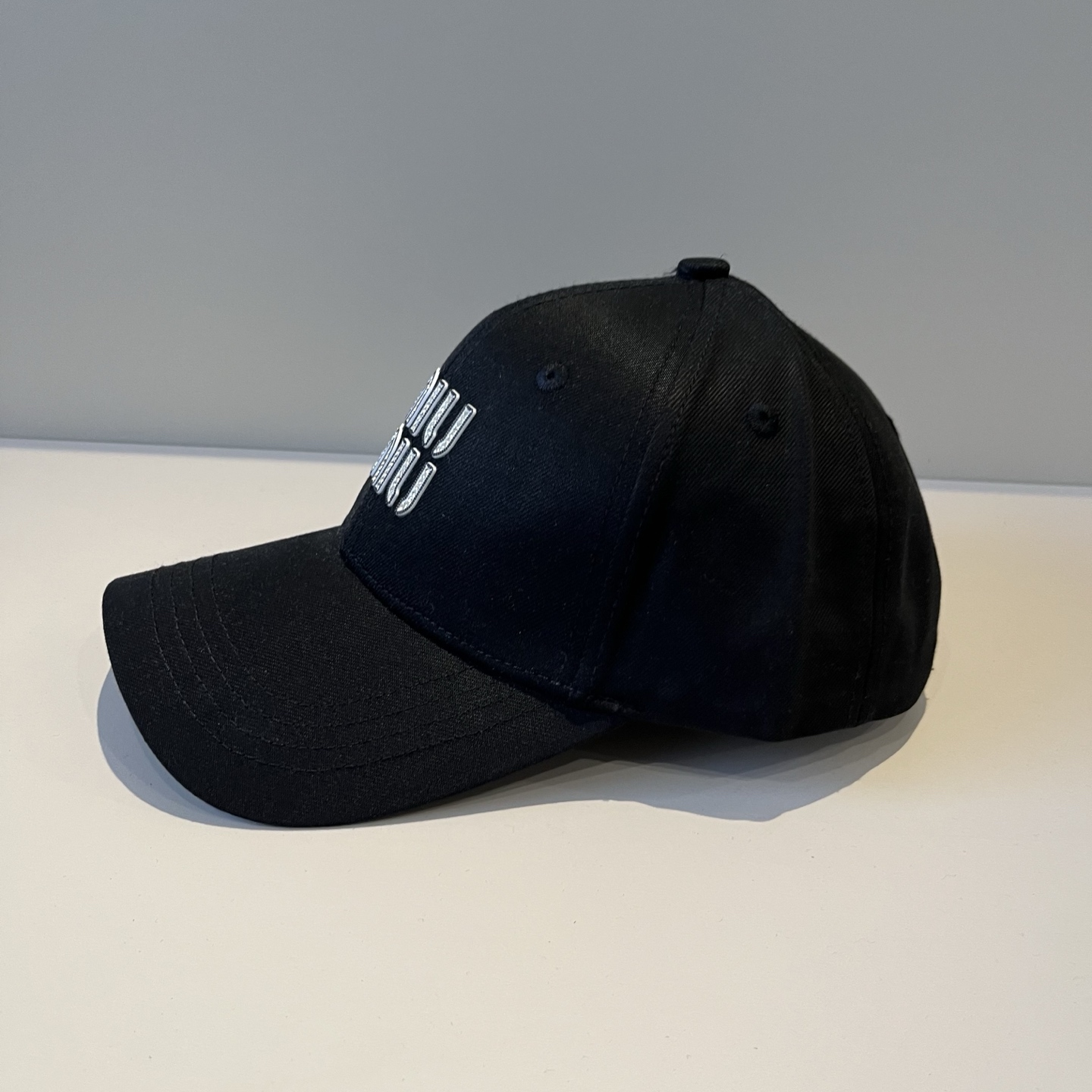  谬谬miumiu 原单春夏新款棒球帽，正品开模订制，原版做工细致质量超赞！