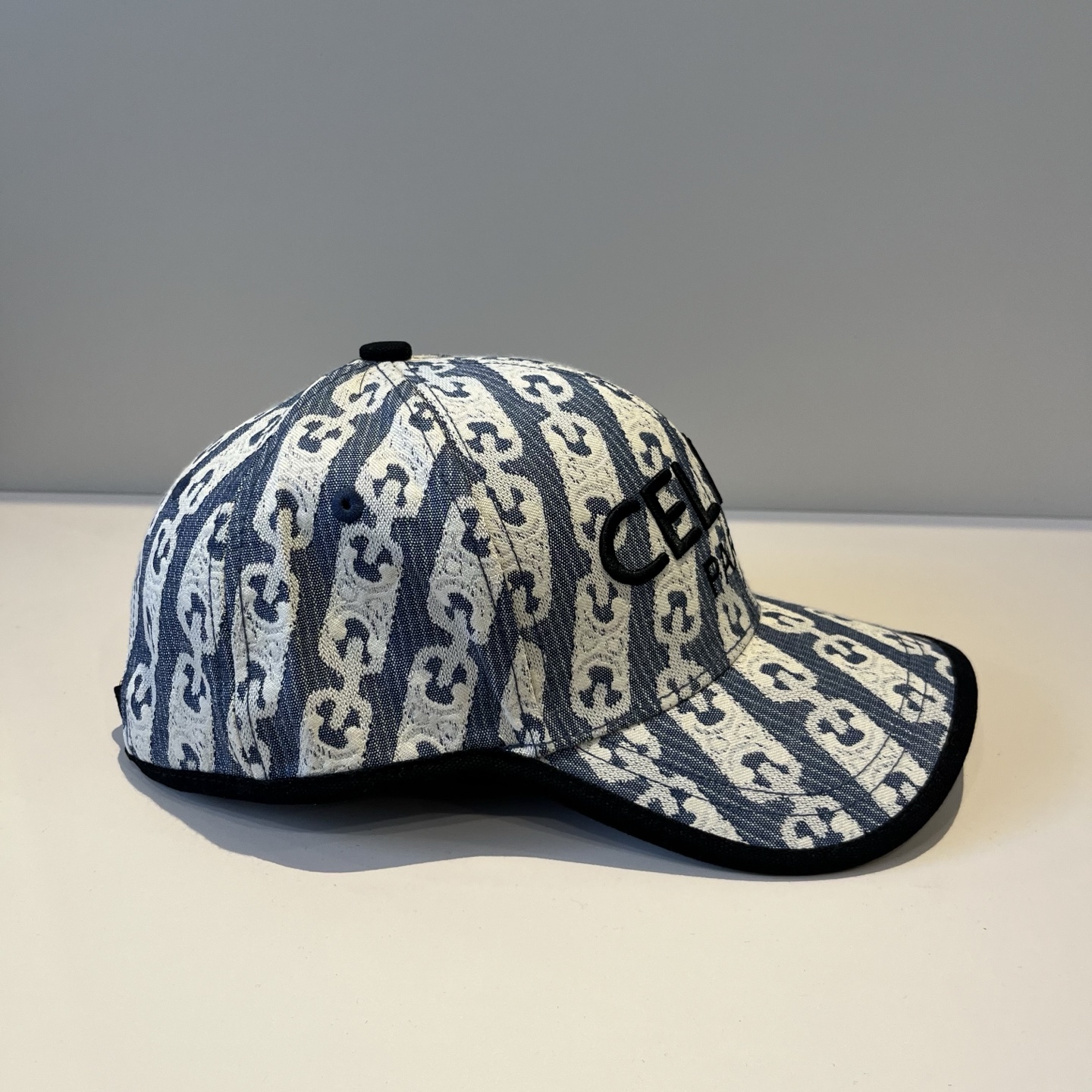 【CELINE赛琳】新款经典休闲潮流款 棒球帽🧢日韩风格，随便搭配都超好看！出门旅游，绝对要入手的一款