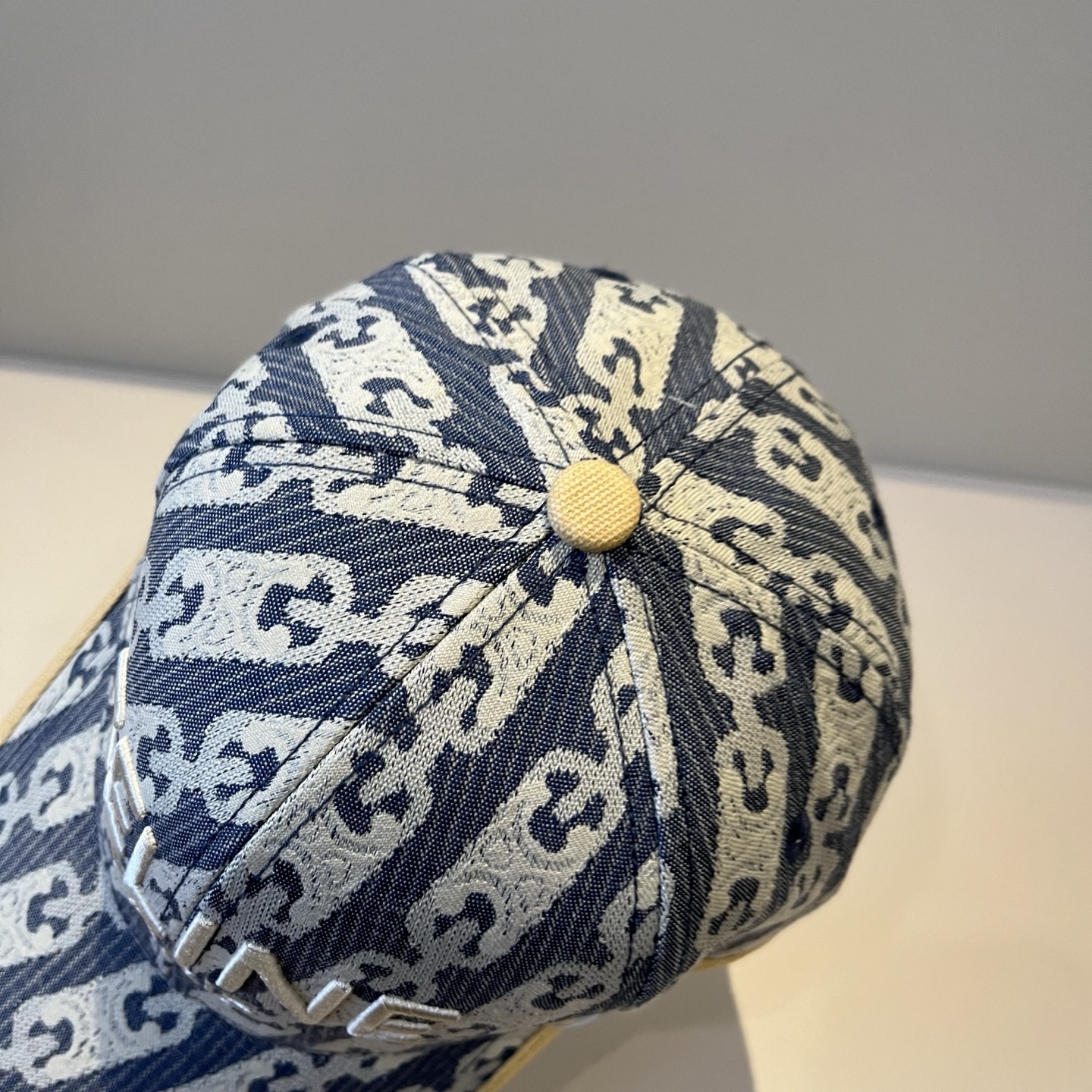 【CELINE赛琳】新款经典休闲潮流款 棒球帽🧢日韩风格，随便搭配都超好看！出门旅游，绝对要入手的一款