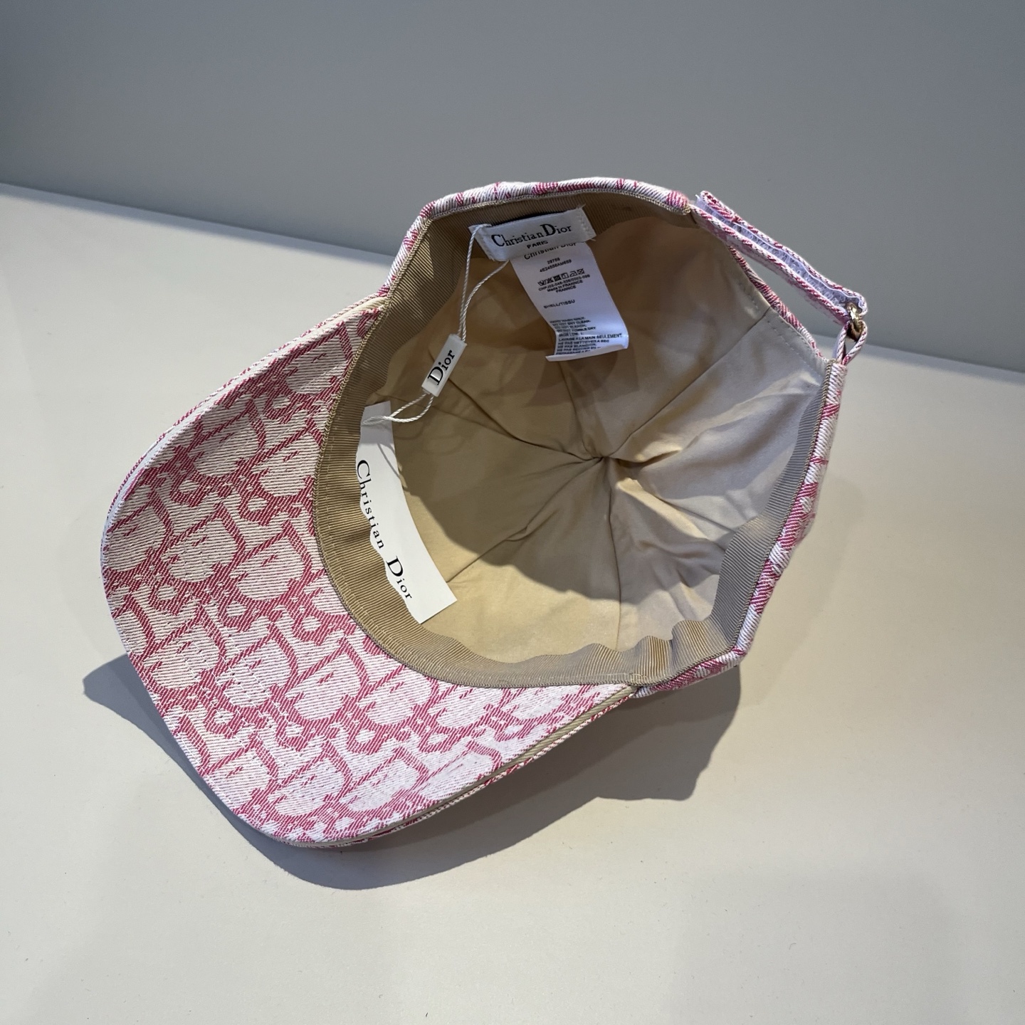 【DIOR迪奥】新款走量简约棒球帽🧢，新款出货，大牌款超好搭配，赶紧入手！
