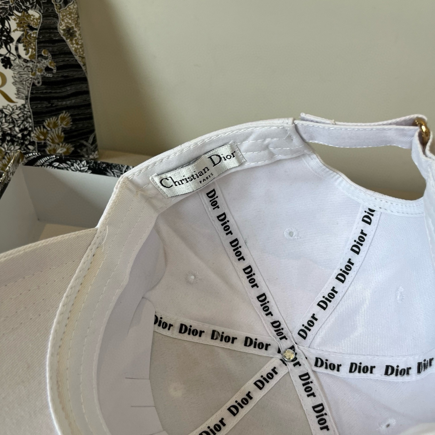 【DIOR迪奥】新款走量简约棒球帽🧢，新款出货，大牌款超好搭配，赶紧入手！