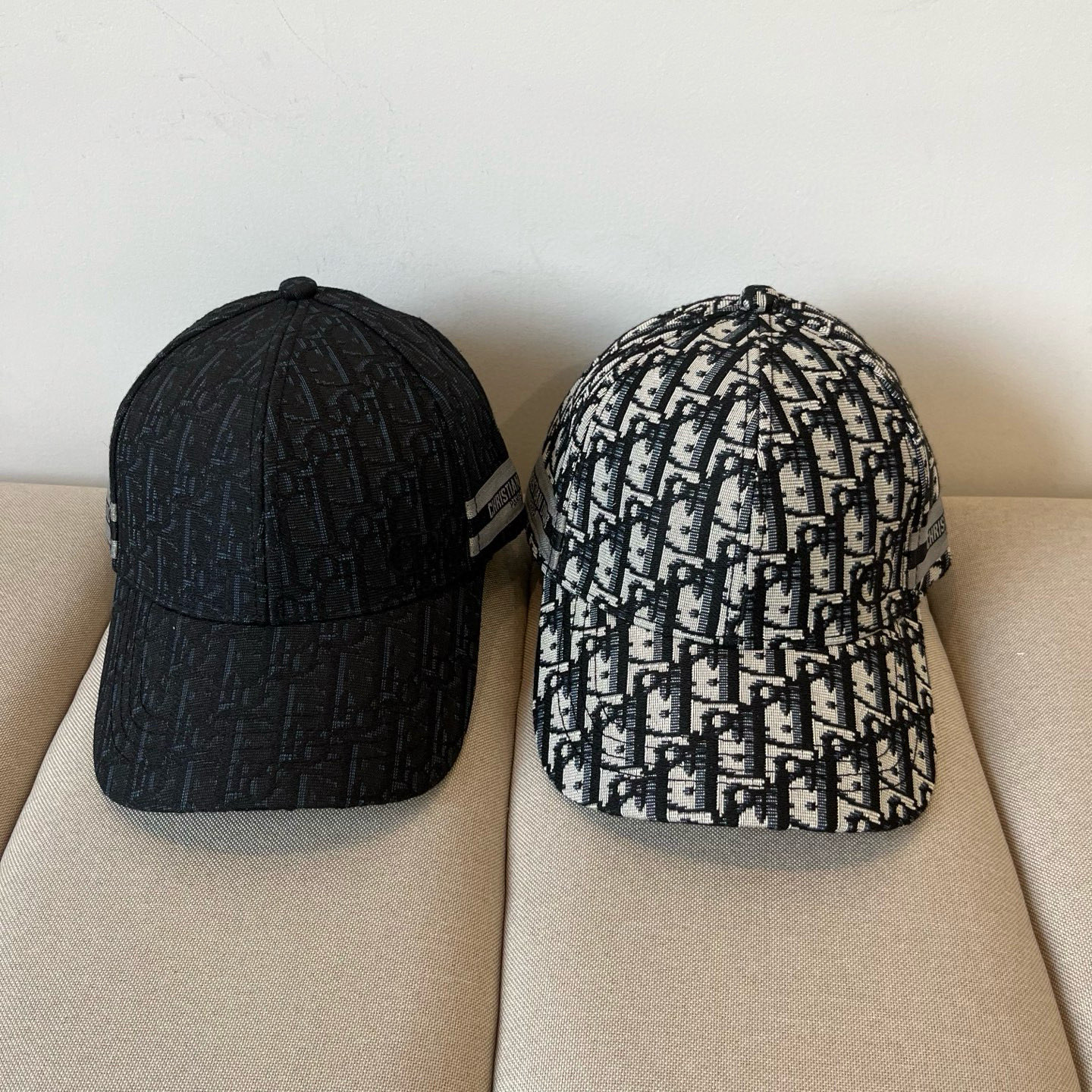 【DIOR迪奥】新款走量简约棒球帽🧢，新款出货，大牌款超好搭配，赶紧入手！