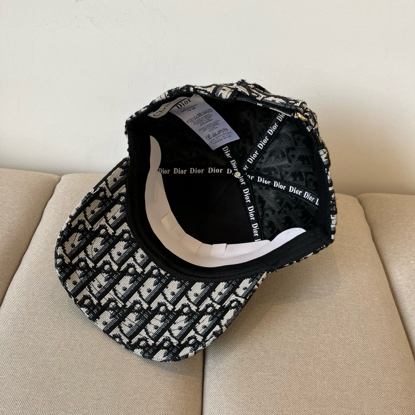 【DIOR迪奥】新款走量简约棒球帽🧢，新款出货，大牌款超好搭配，赶紧入手！