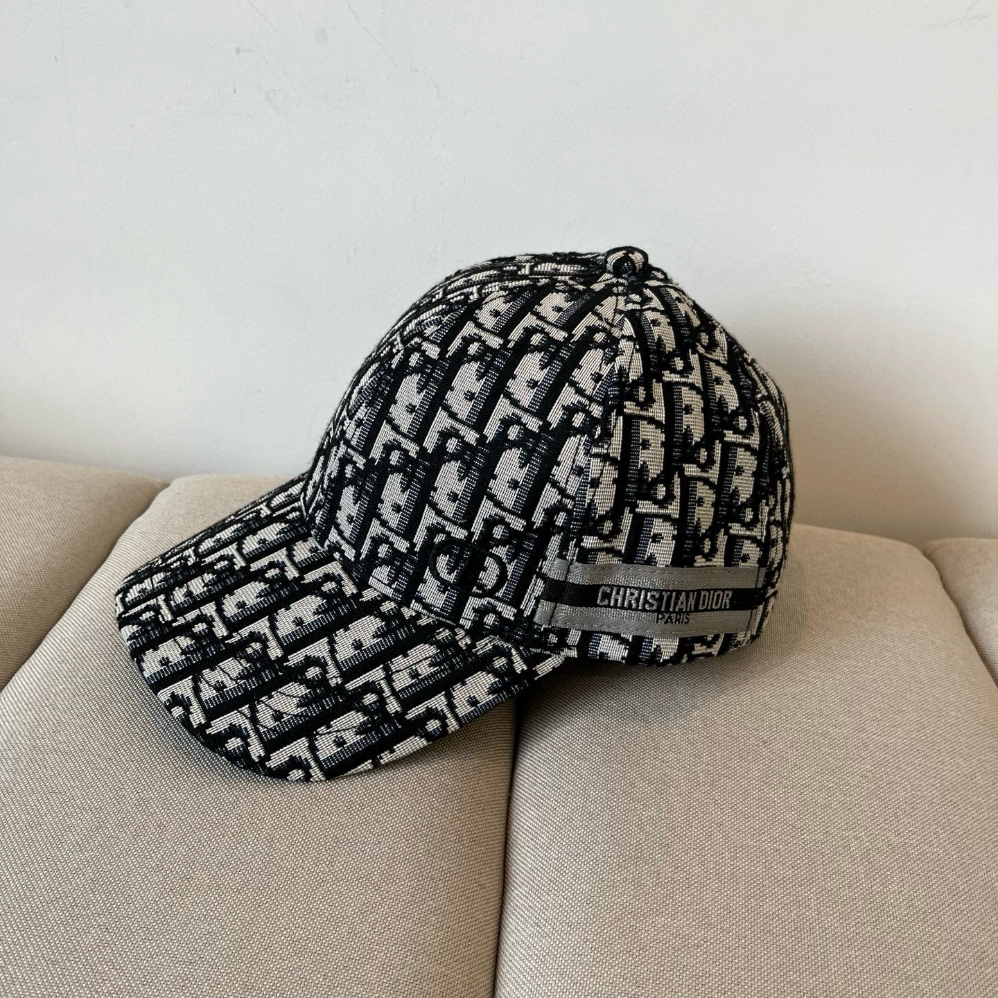 【DIOR迪奥】新款走量简约棒球帽🧢，新款出货，大牌款超好搭配，赶紧入手！