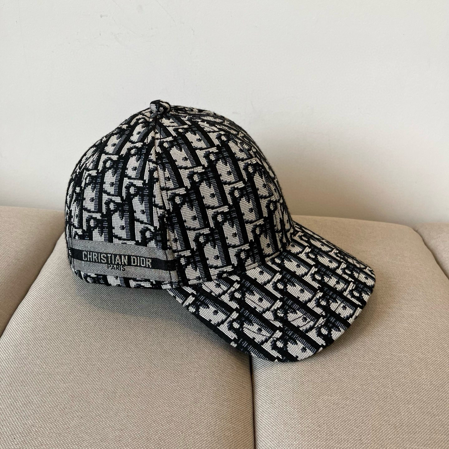 【DIOR迪奥】新款走量简约棒球帽🧢，新款出货，大牌款超好搭配，赶紧入手！