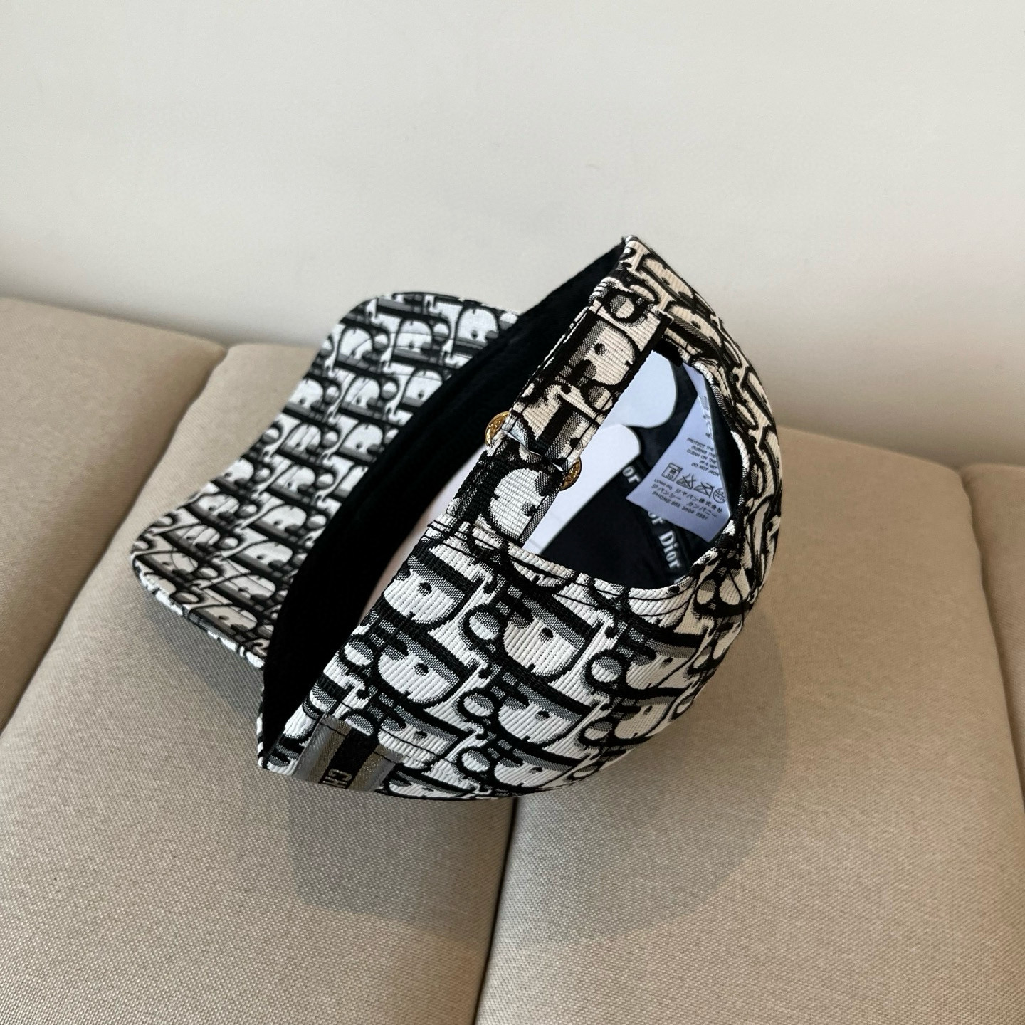 【DIOR迪奥】新款走量简约棒球帽🧢，新款出货，大牌款超好搭配，赶紧入手！