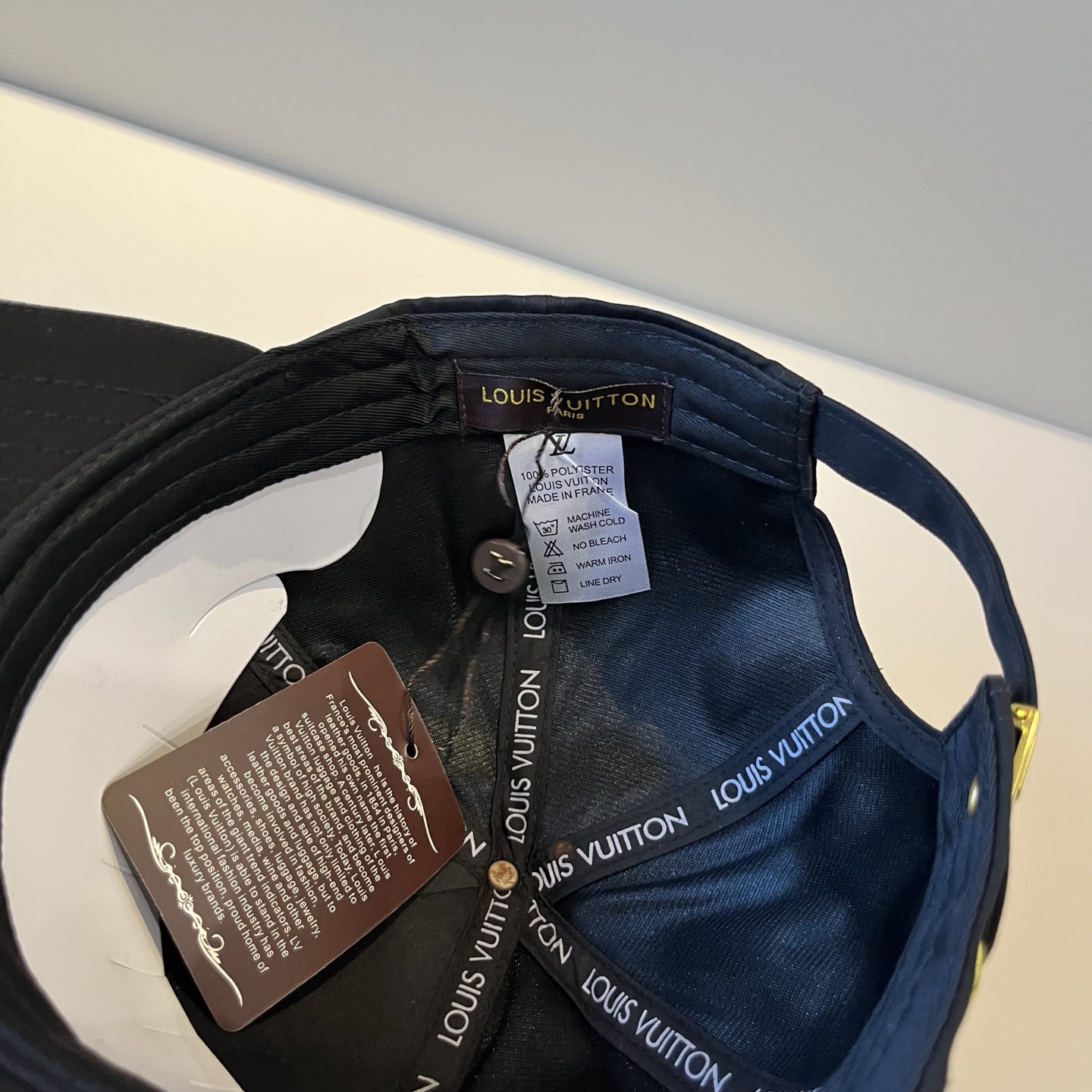 🧢路易威登棒球帽 LouisVuitton😍新款LV棒球帽，重工打造♥️高端大气，百搭款🤗男女通用！跑量