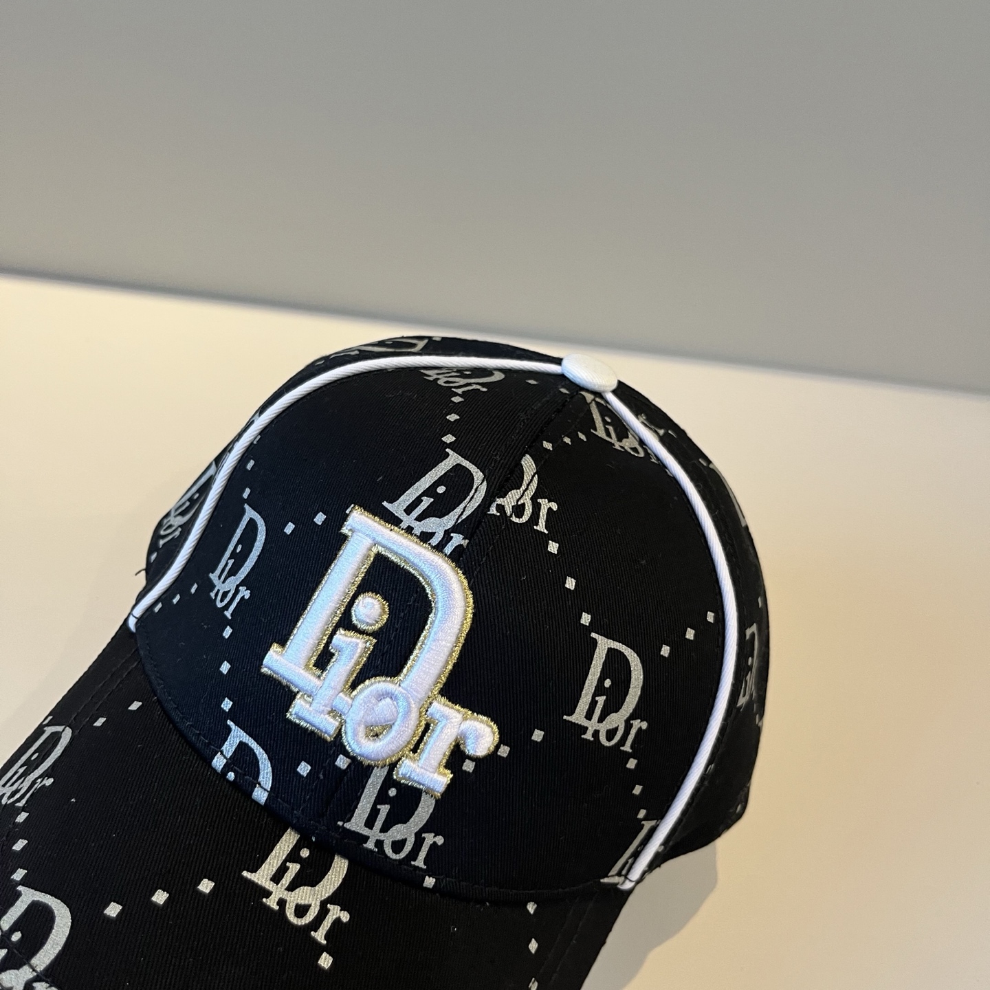 【DIOR迪奥】新款走量简约棒球帽🧢，新款出货，大牌款超好搭配，赶紧入手！