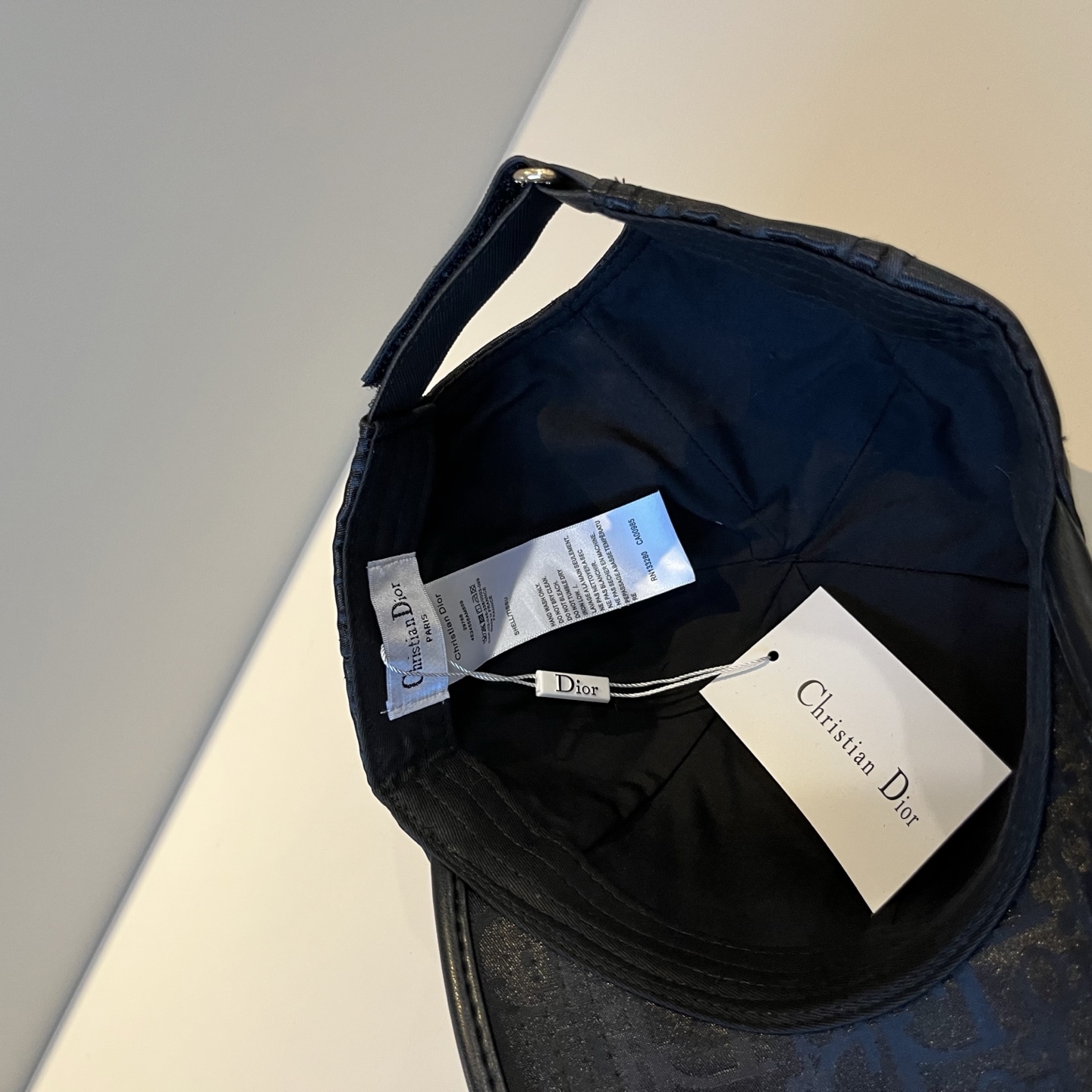 【DIOR迪奥】新款走量简约棒球帽🧢，新款出货，大牌款超好搭配，赶紧入手！