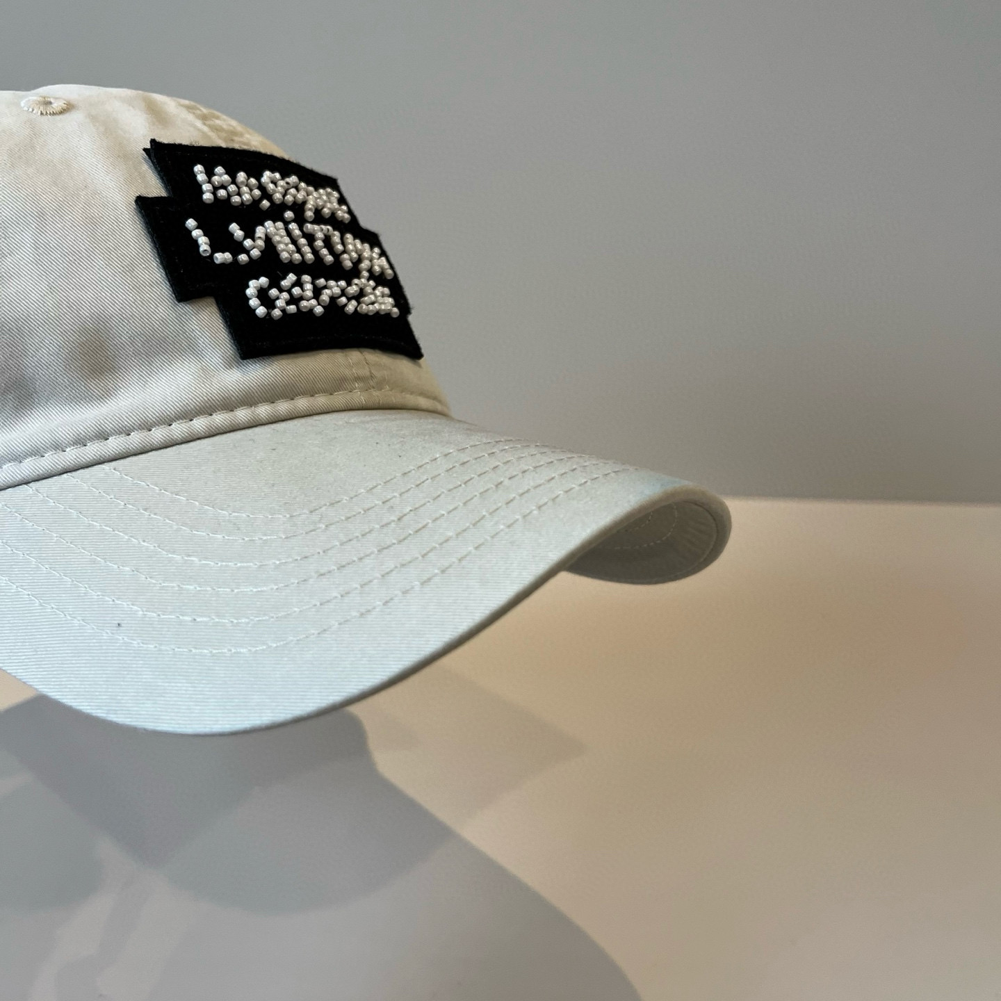 🧢路易威登棒球帽 LouisVuitton😍新款LV棒球帽，重工打造♥️高端大气，百搭款🤗男女通用！跑量