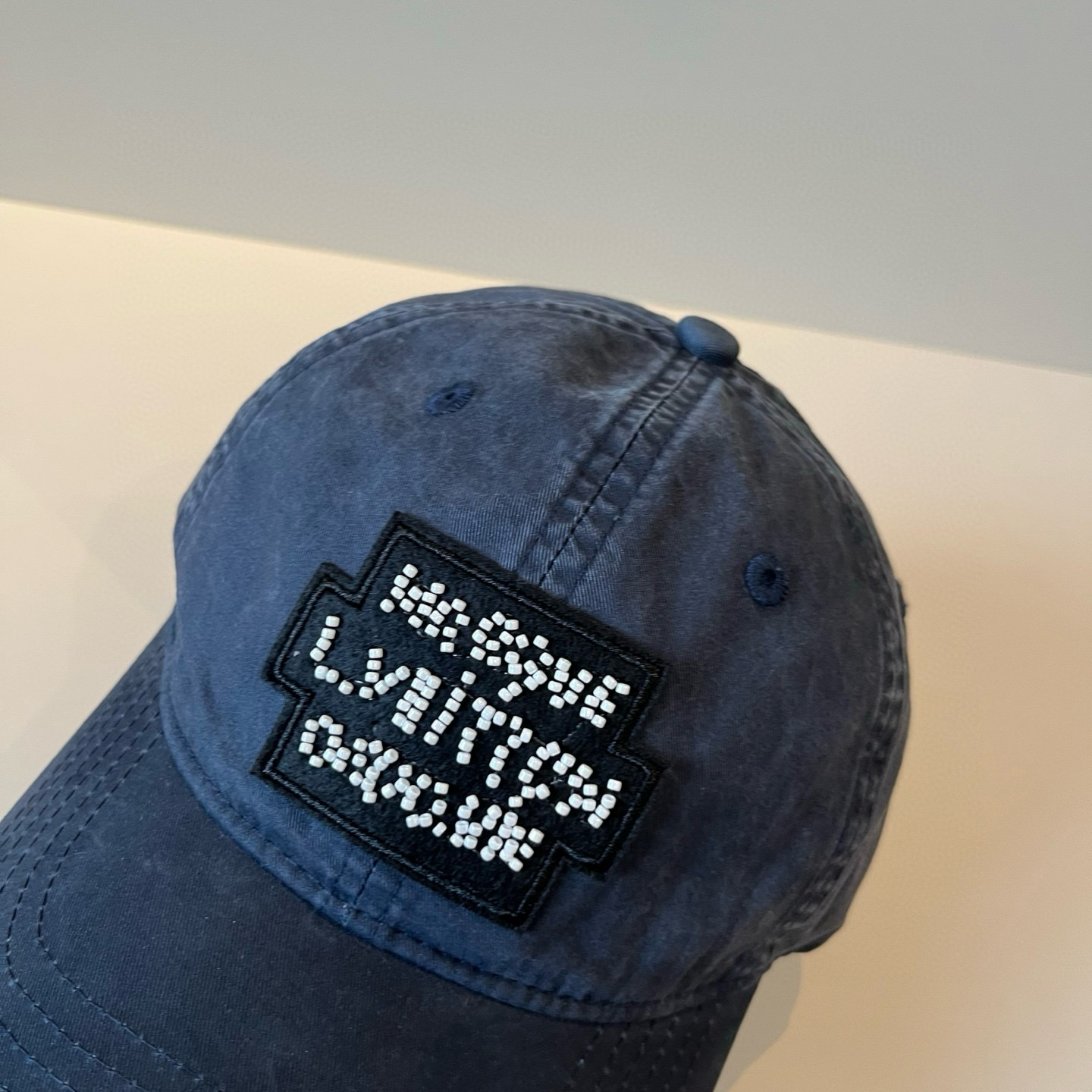 🧢路易威登棒球帽 LouisVuitton😍新款LV棒球帽，重工打造♥️高端大气，百搭款🤗男女通用！跑量