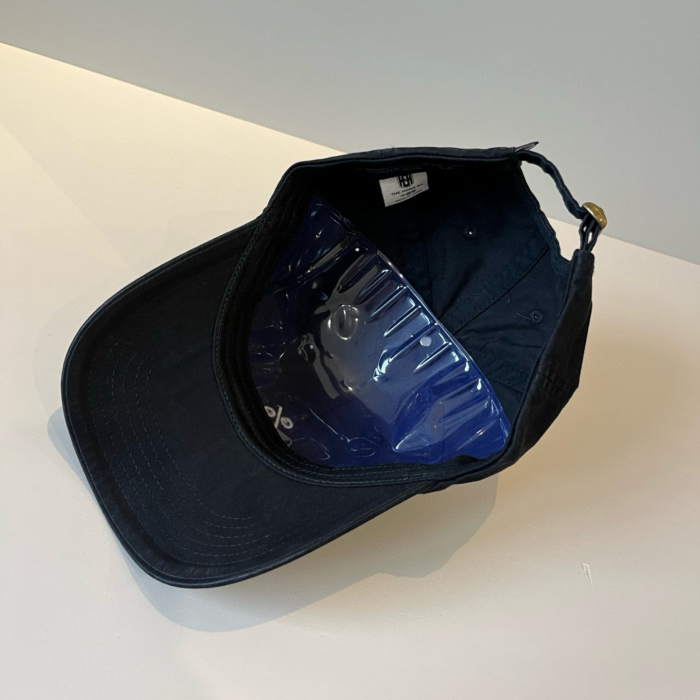 🧢路易威登棒球帽 LouisVuitton😍新款LV棒球帽，重工打造♥️高端大气，百搭款🤗男女通用！跑量